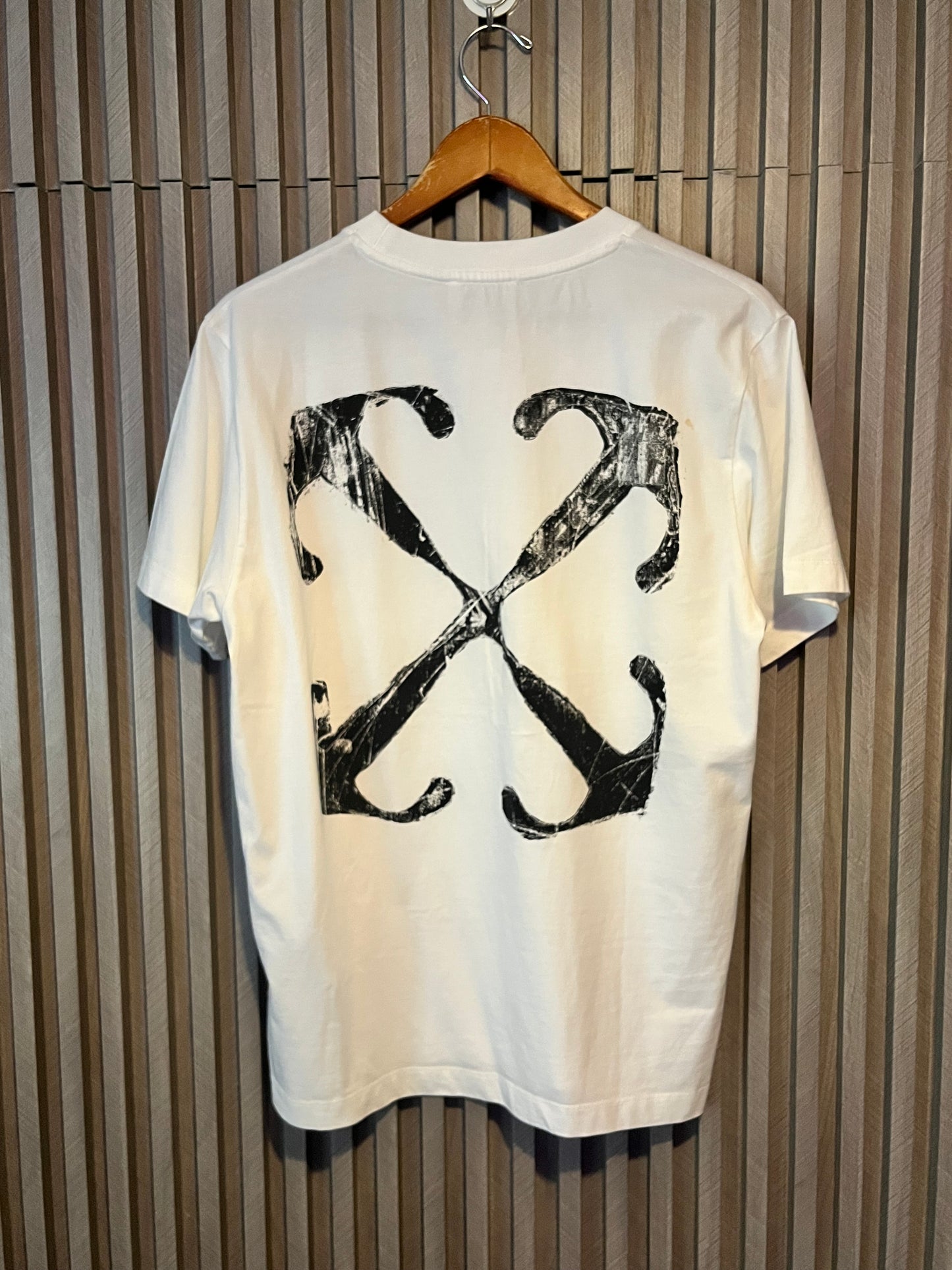 OFF-WHITE T-SHIRT