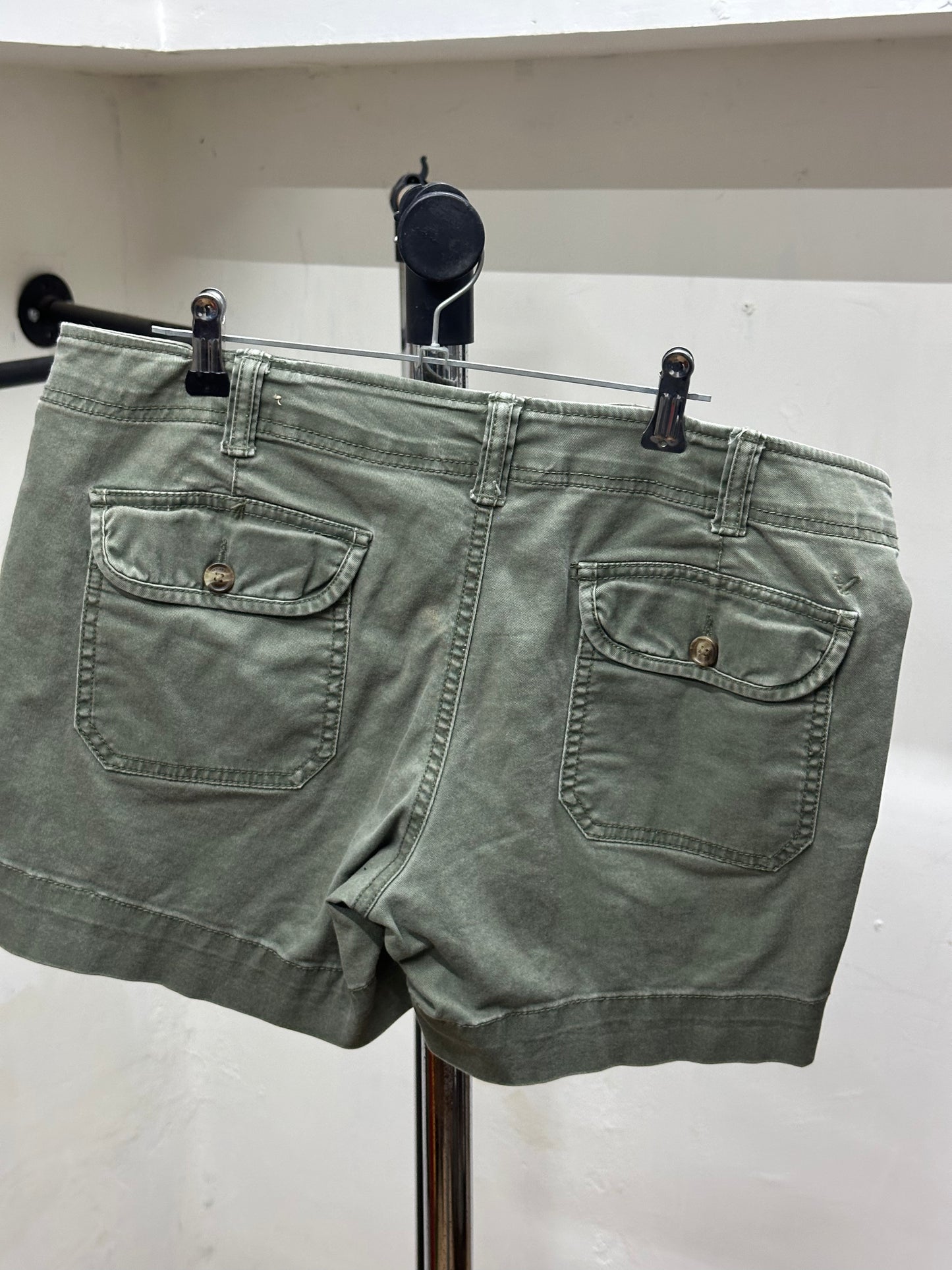 AMERICAN EAGLE STRETCH SHORT