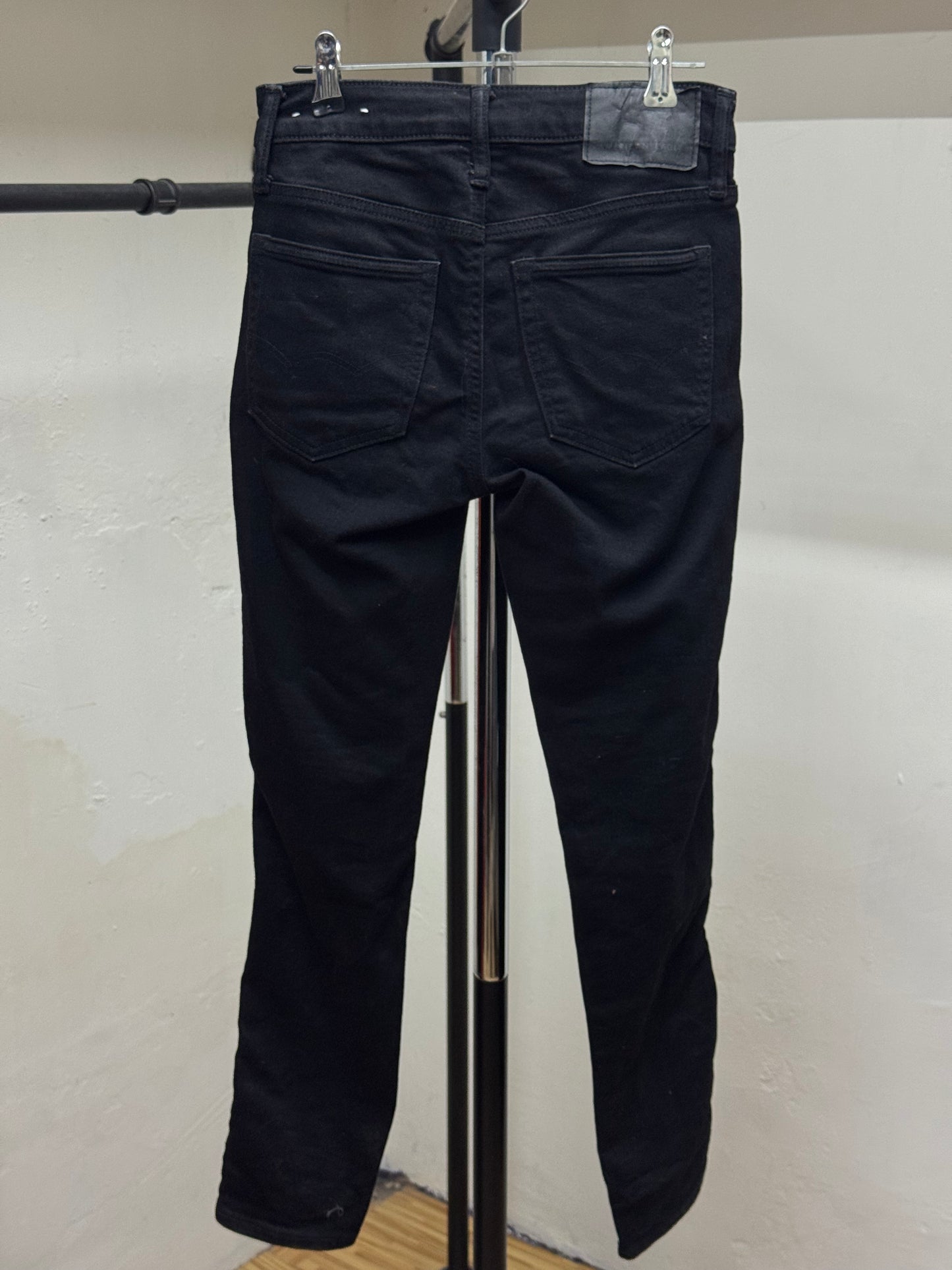 American Eagle Black Skinny Jeans