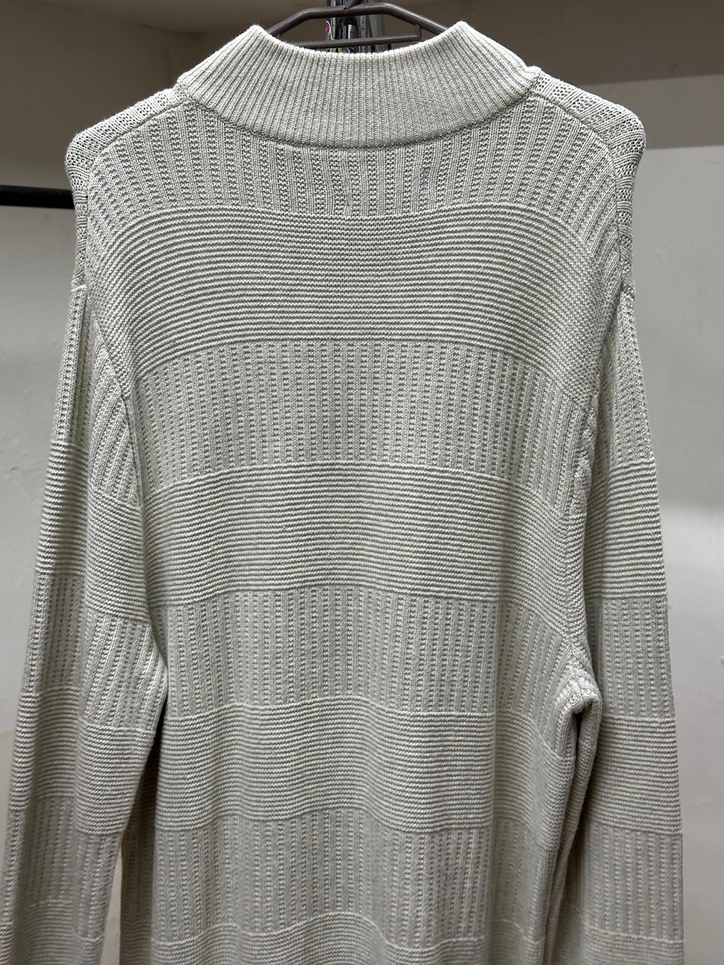 CHAPS BEIGE SWEATER