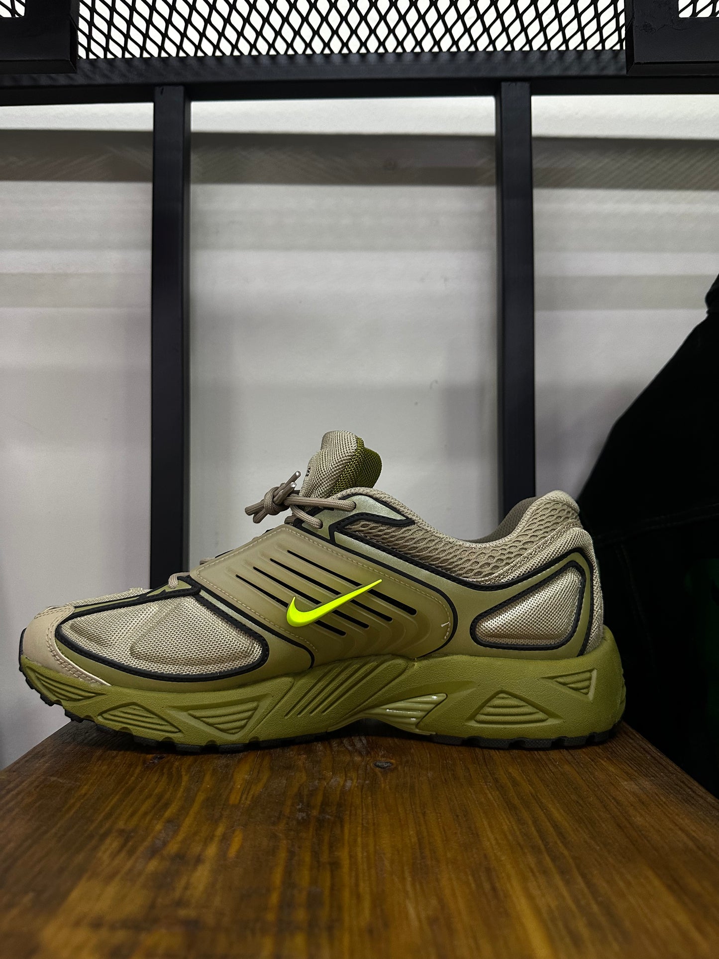 NIKE AIR MAX PEGASUS SNEAKERS