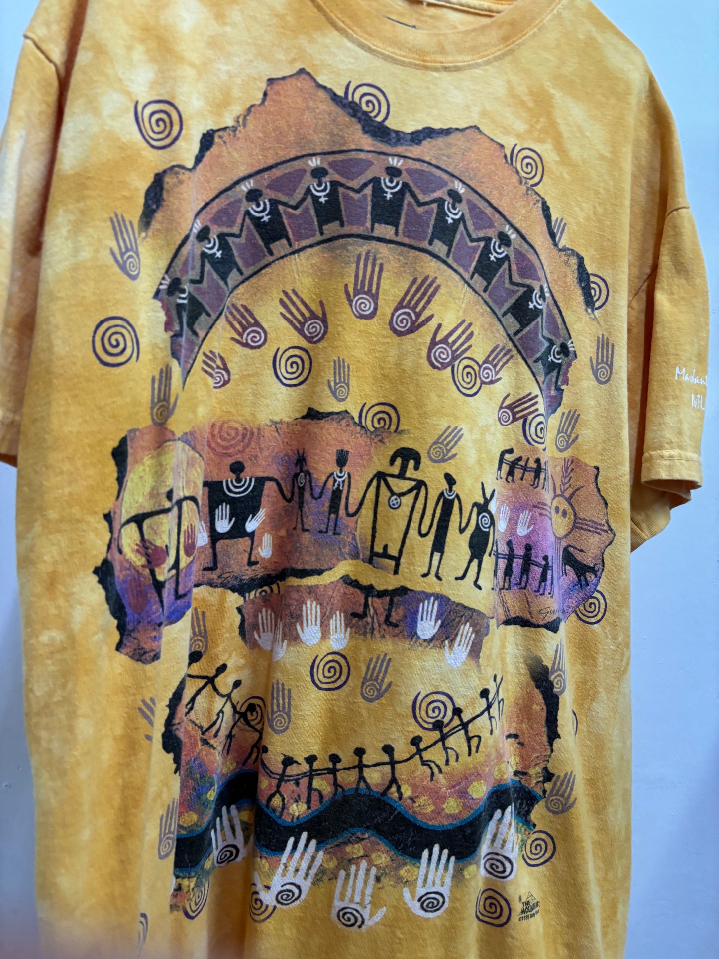 INDIGENOUS ART TEE