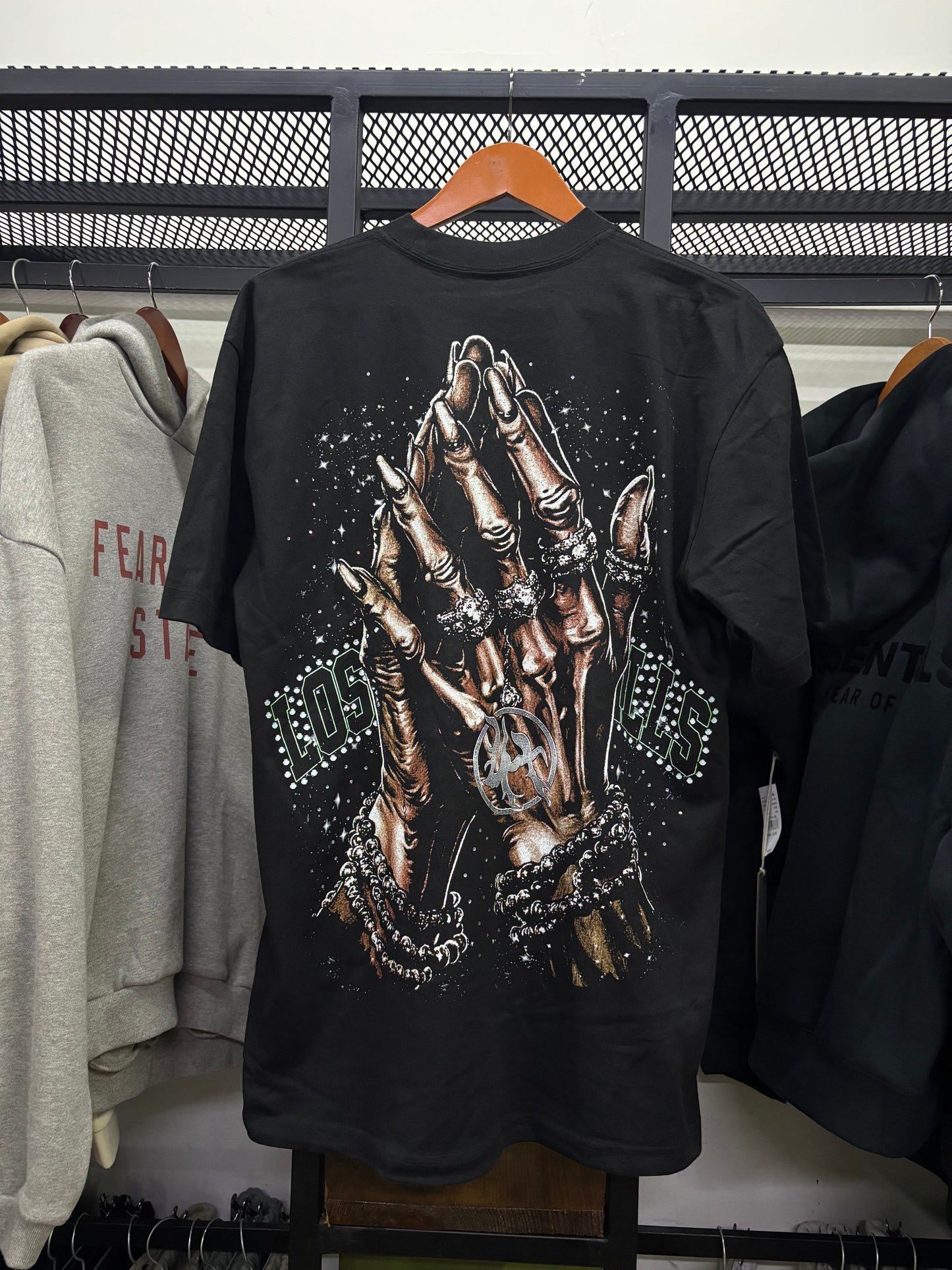 LOST HILLS TEE