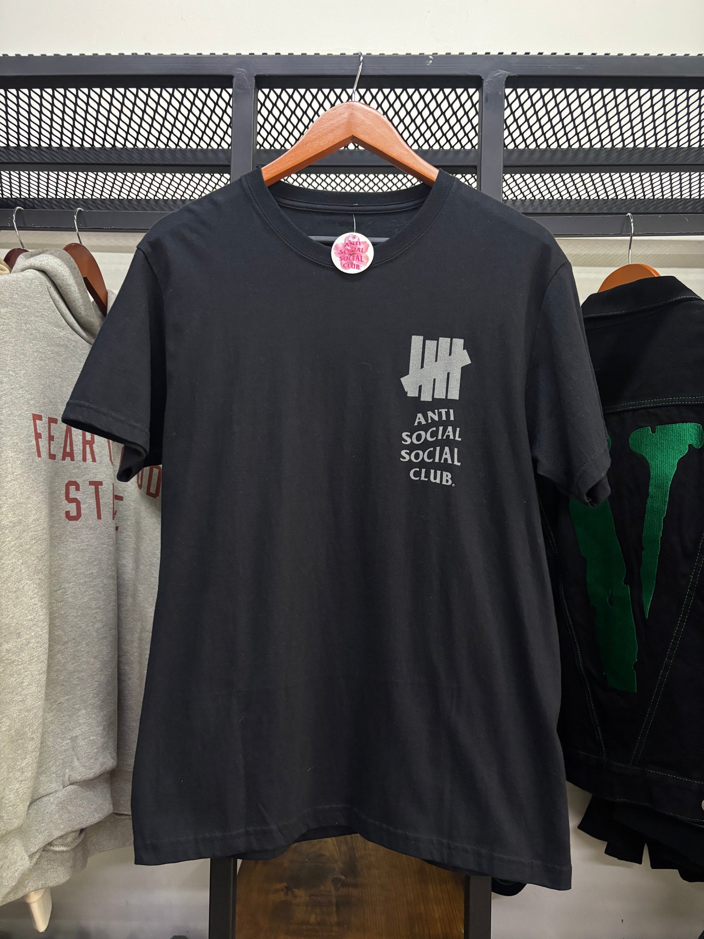 ANTI SOCIAL SOCIAL CLUB X UNDEFEATED TEE