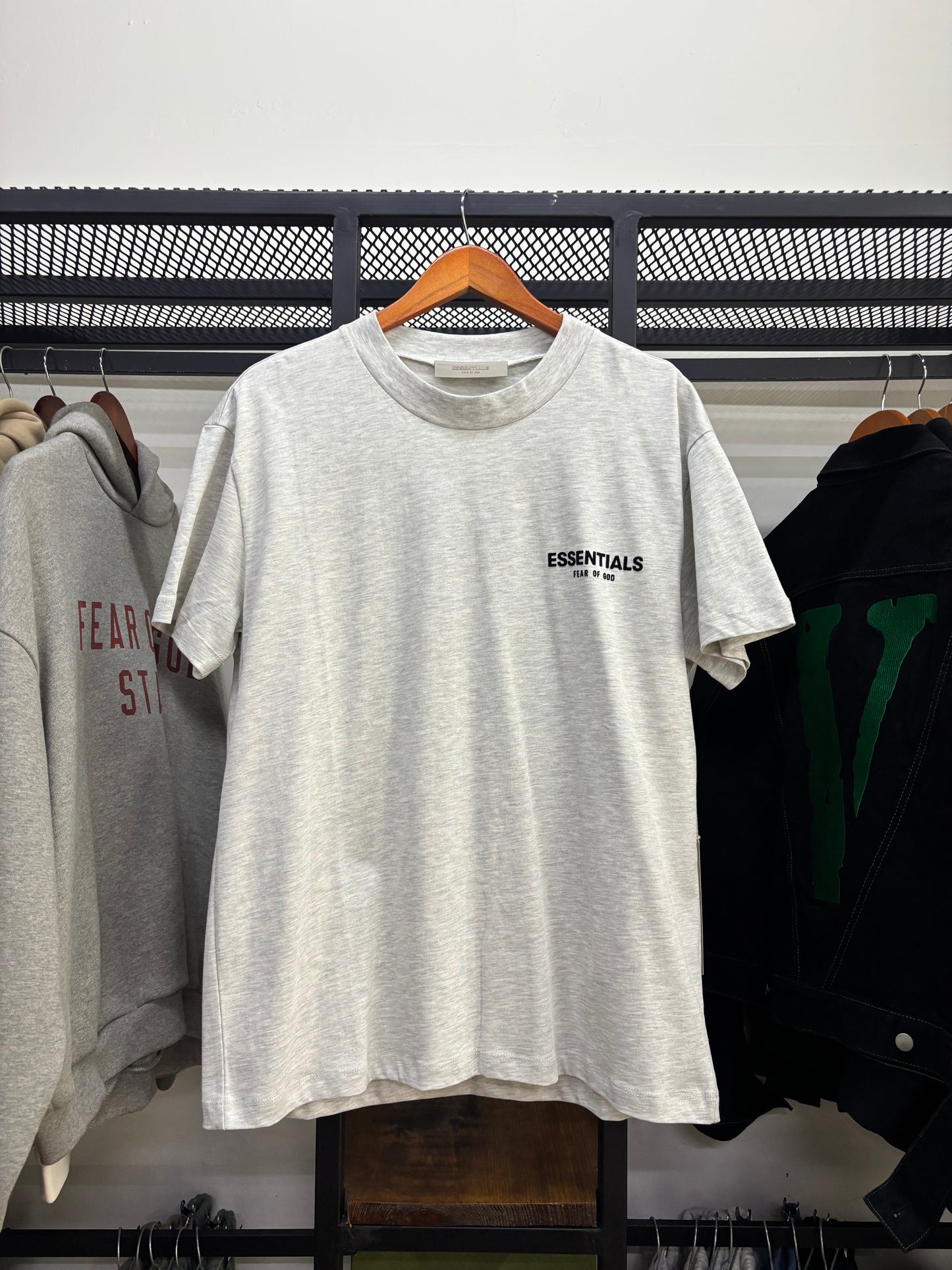 ESSENTIALS FEAR OF GOD LIGTH OATMEAL SS22 TEE