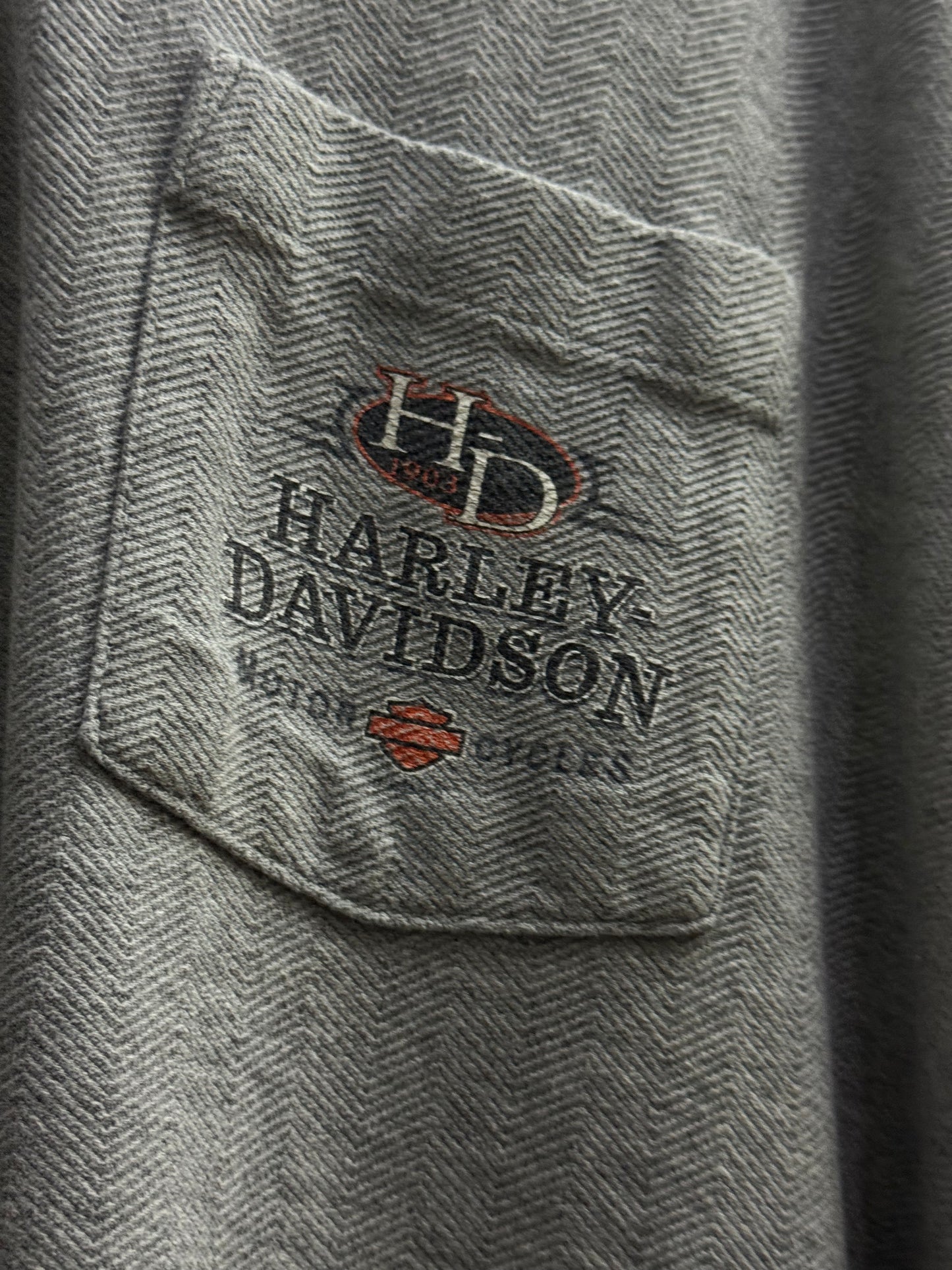 Harley Davidson Black Neck Light Gray Shirt
