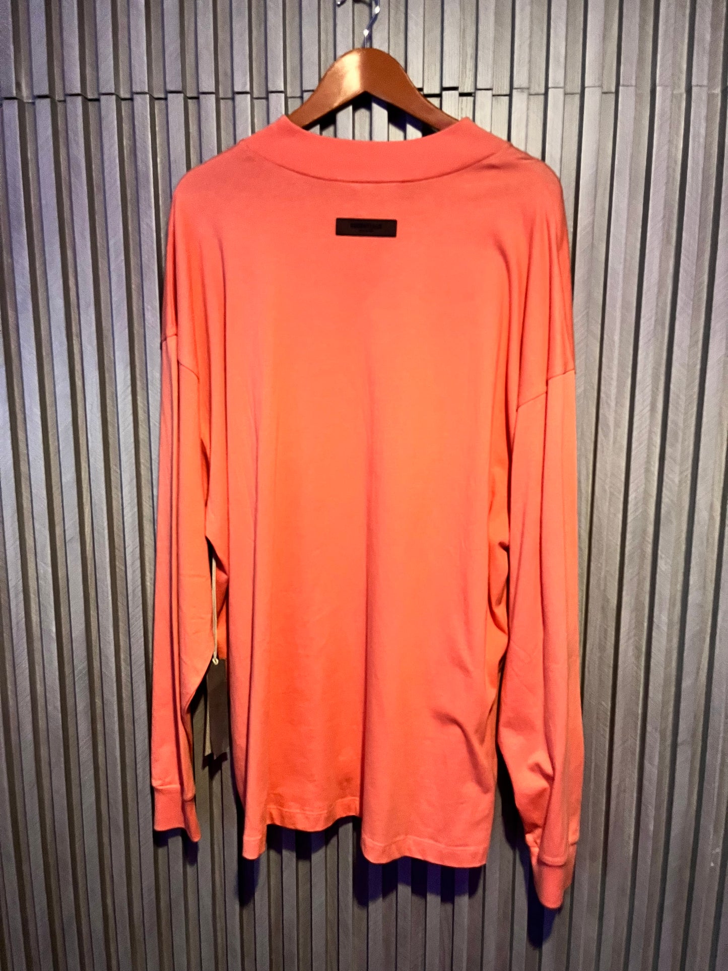 ESSENTIALS SWEATER