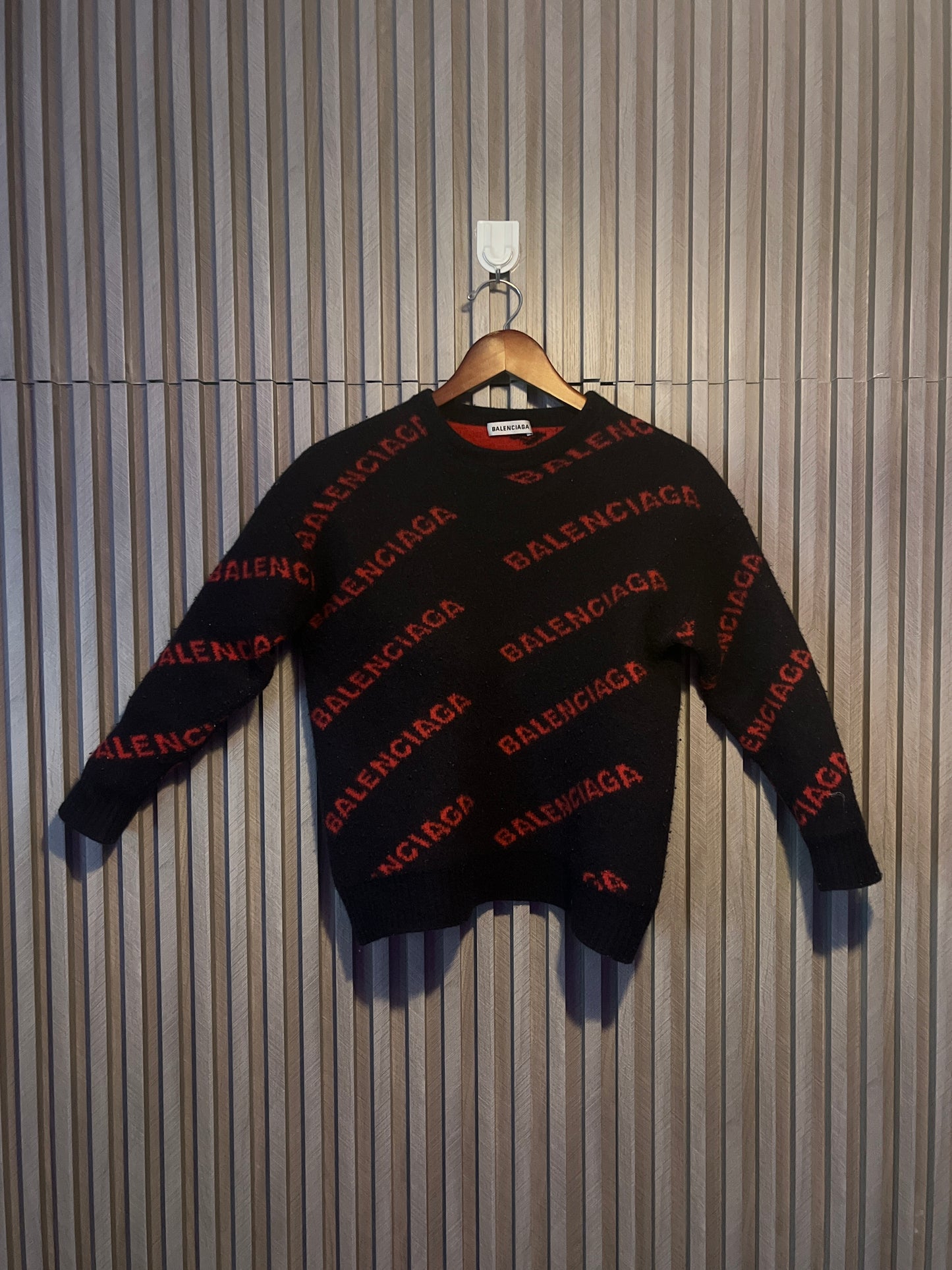 BALENCIAGA SWEARTER