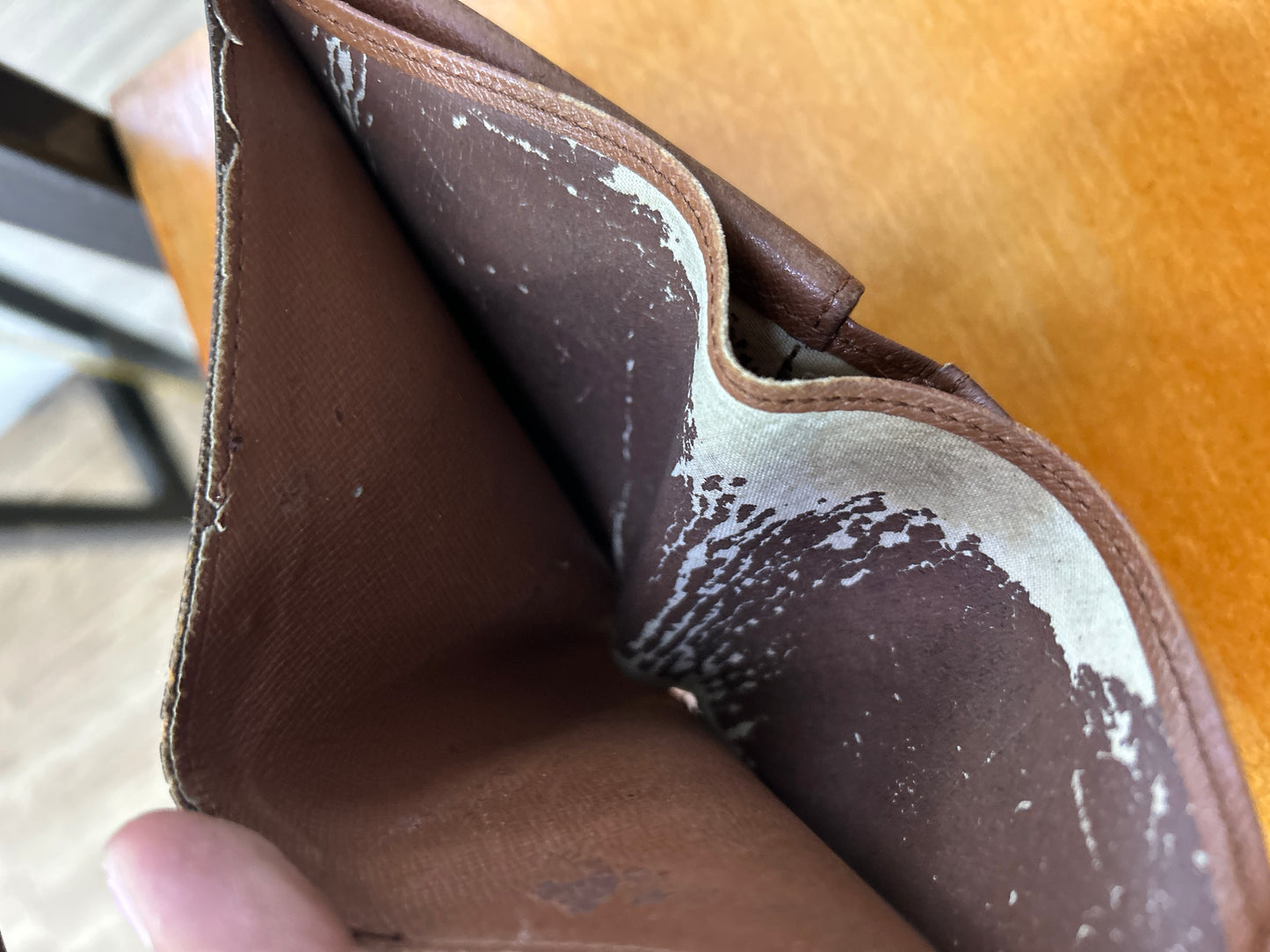 LV Monogram Men’s Wallet Preowned