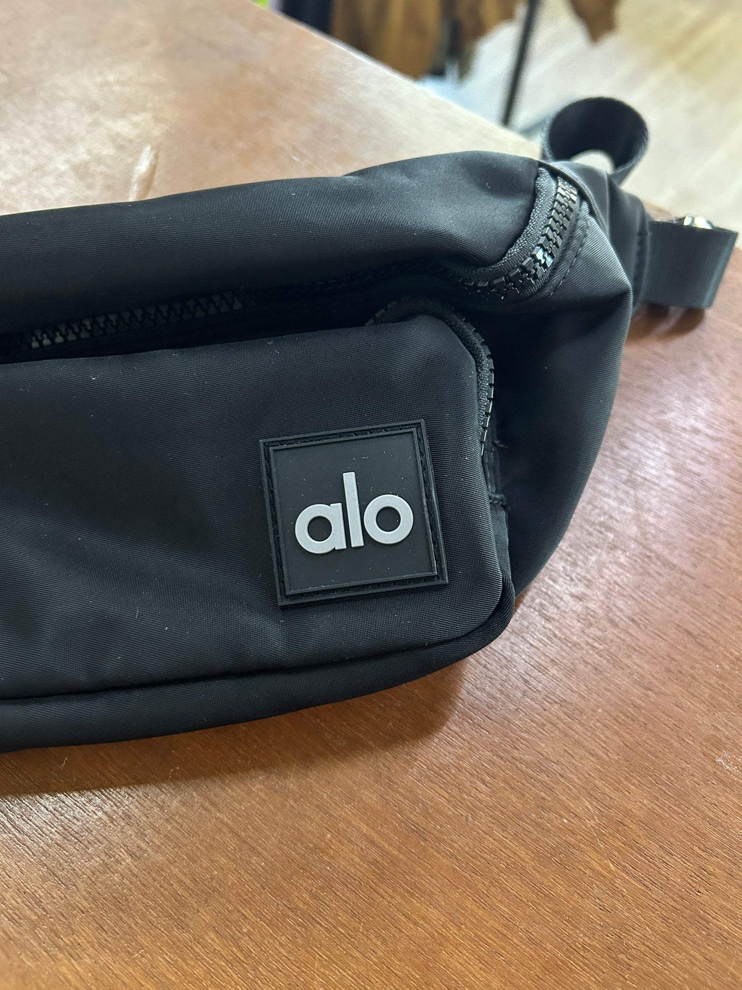 ALO BLACK WAISTBAG
