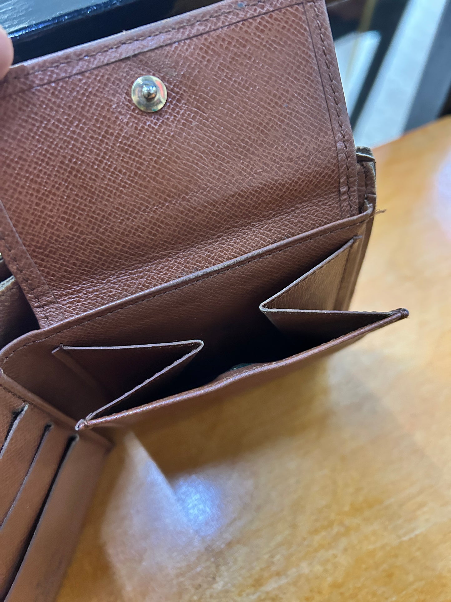 LV Monogram Men’s Wallet Preowned
