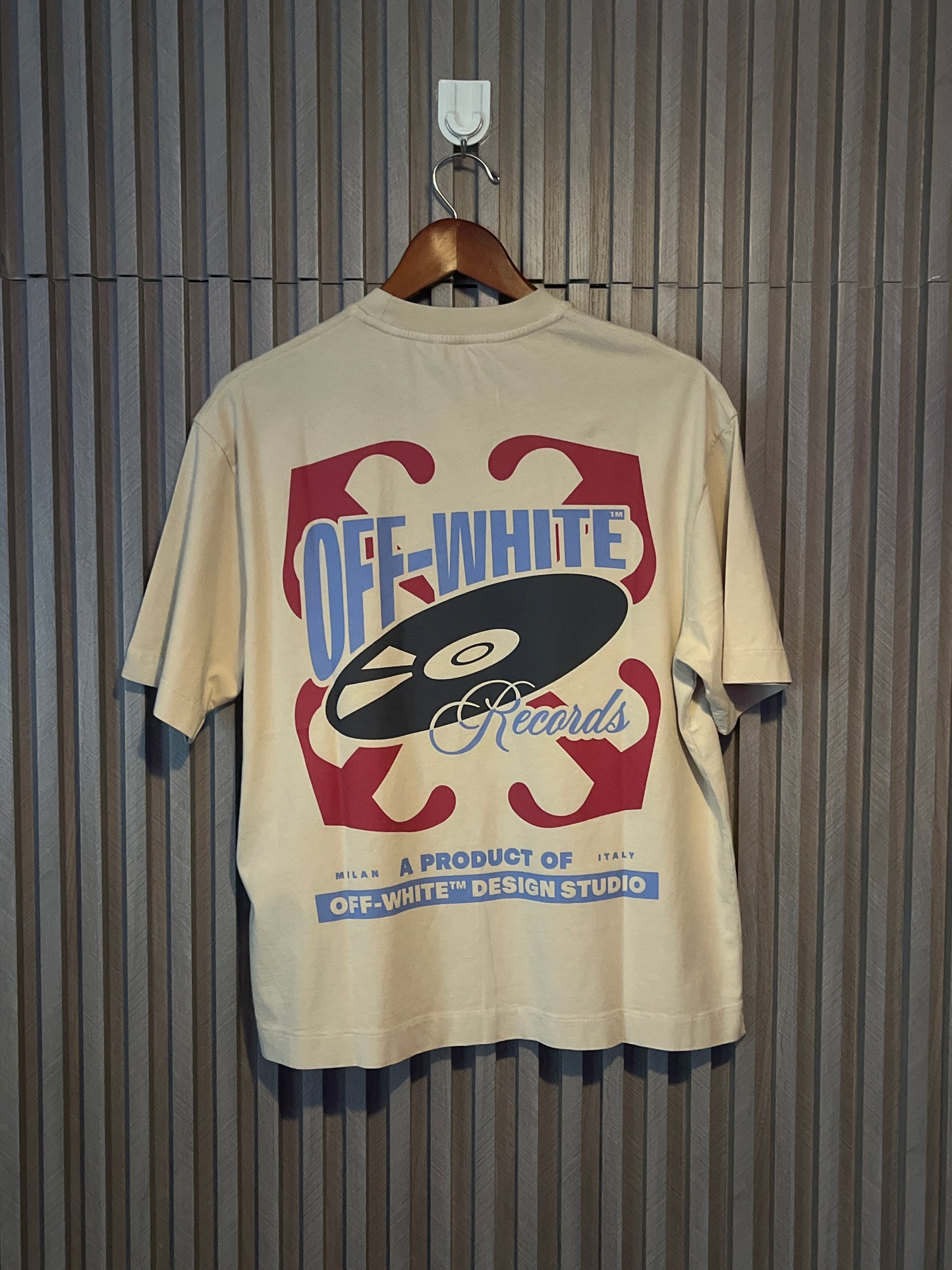 OFF-WHITE T-SHIRT