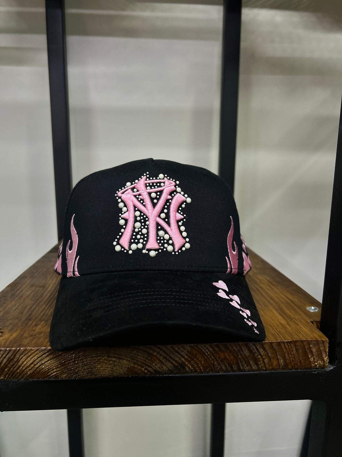 31 Hats NY Pearls