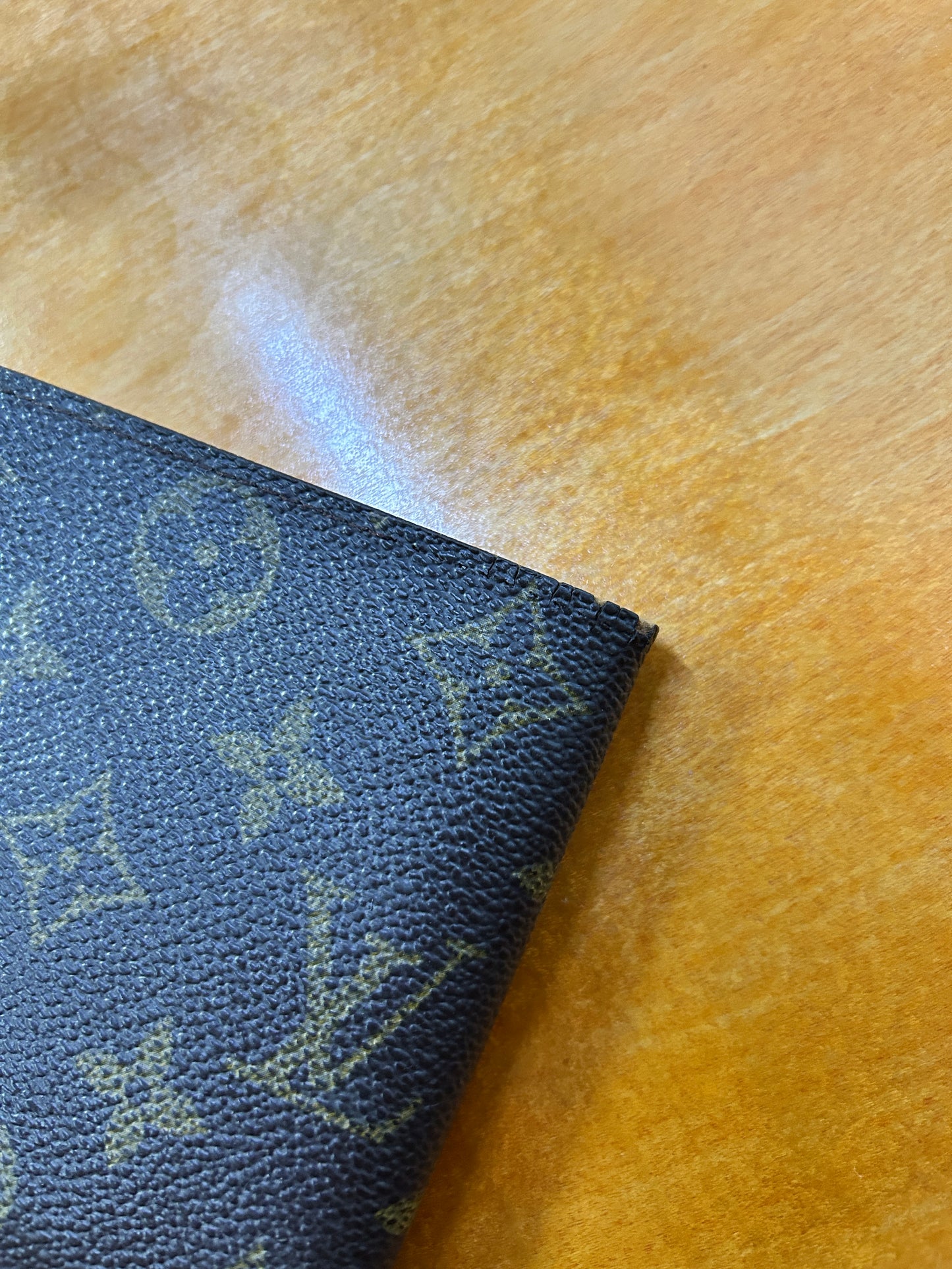 LV Monogram Men’s Wallet Preowned