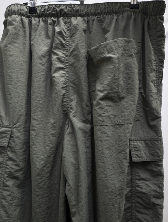 No Boundaries Light Green Cargo Pants