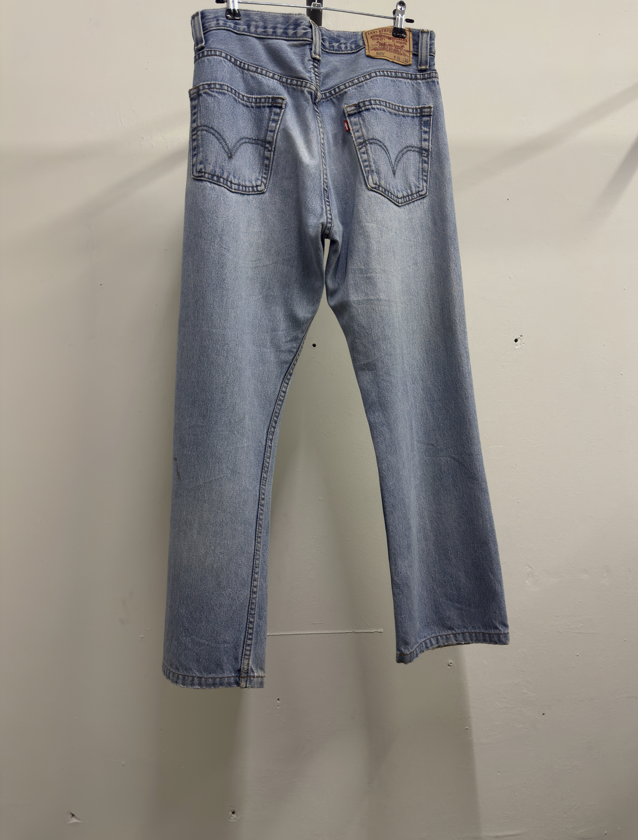 Levi's Regular Fit Light Blue Denim Jeans