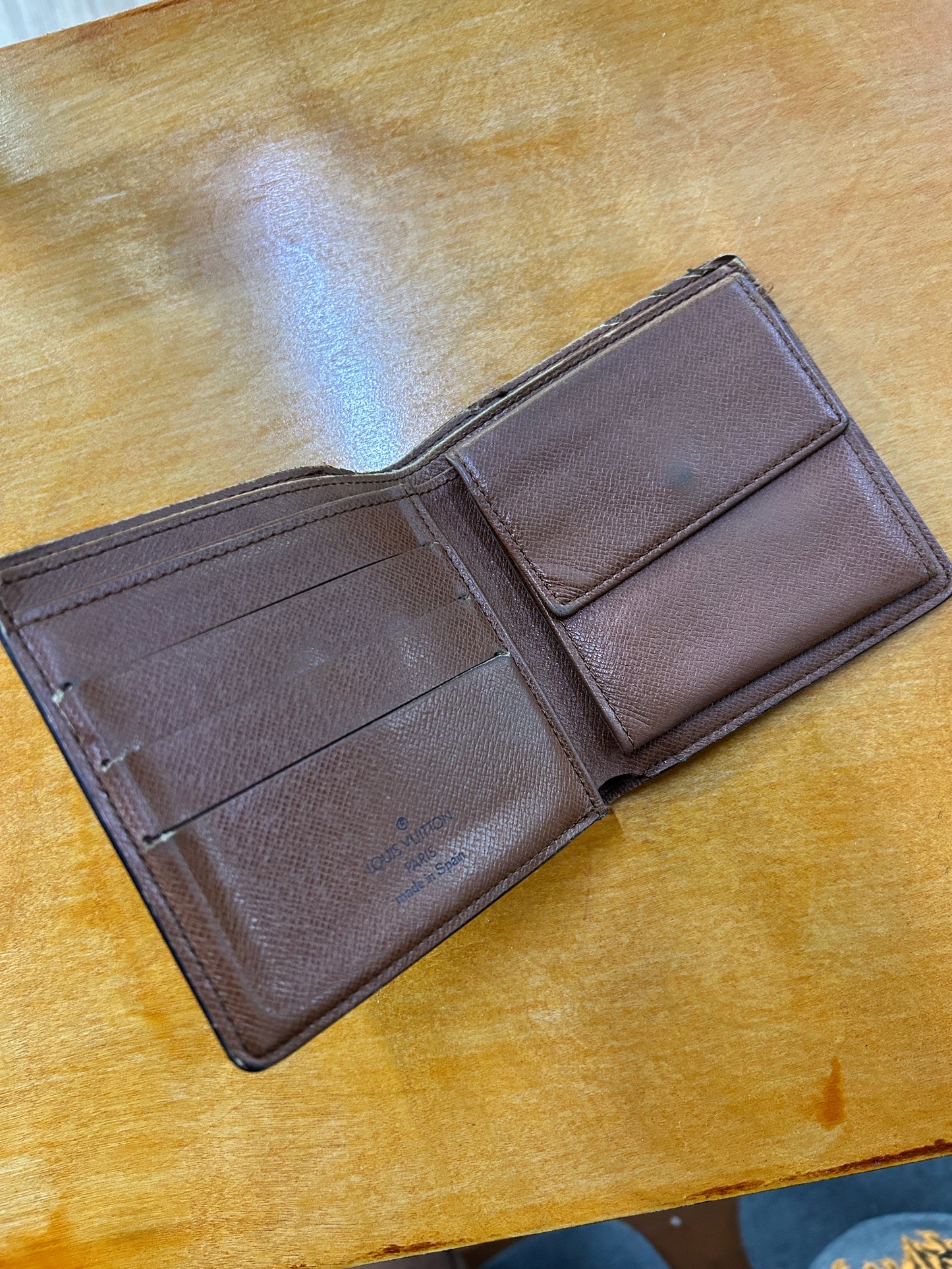 LV Monogram Men’s Wallet Preowned