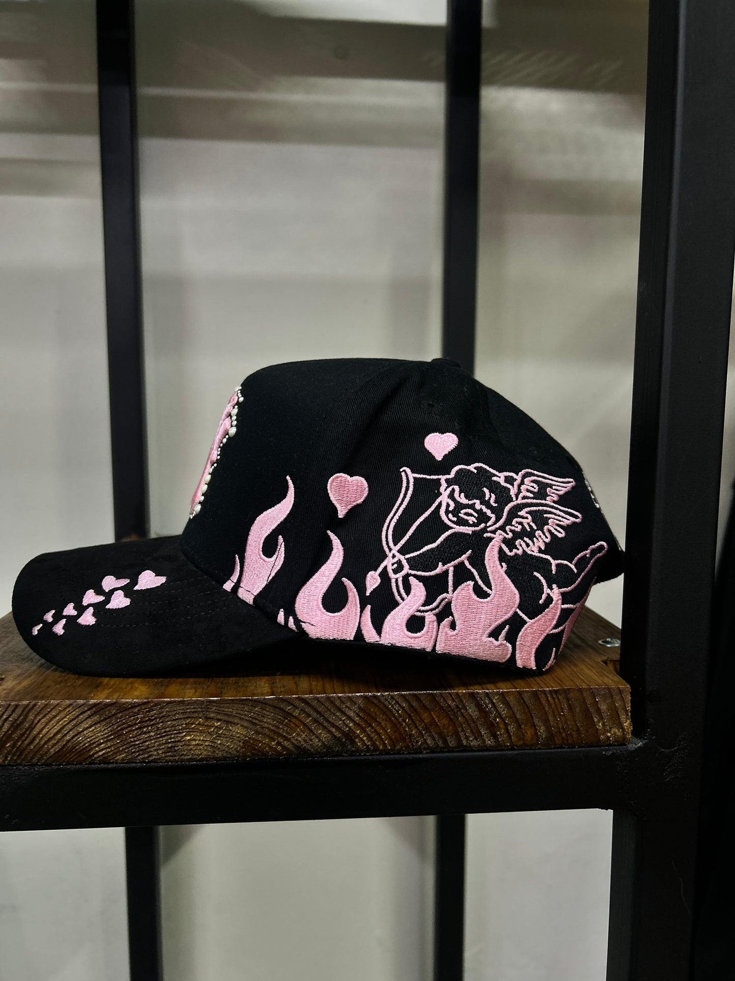31 Hats NY Pearls