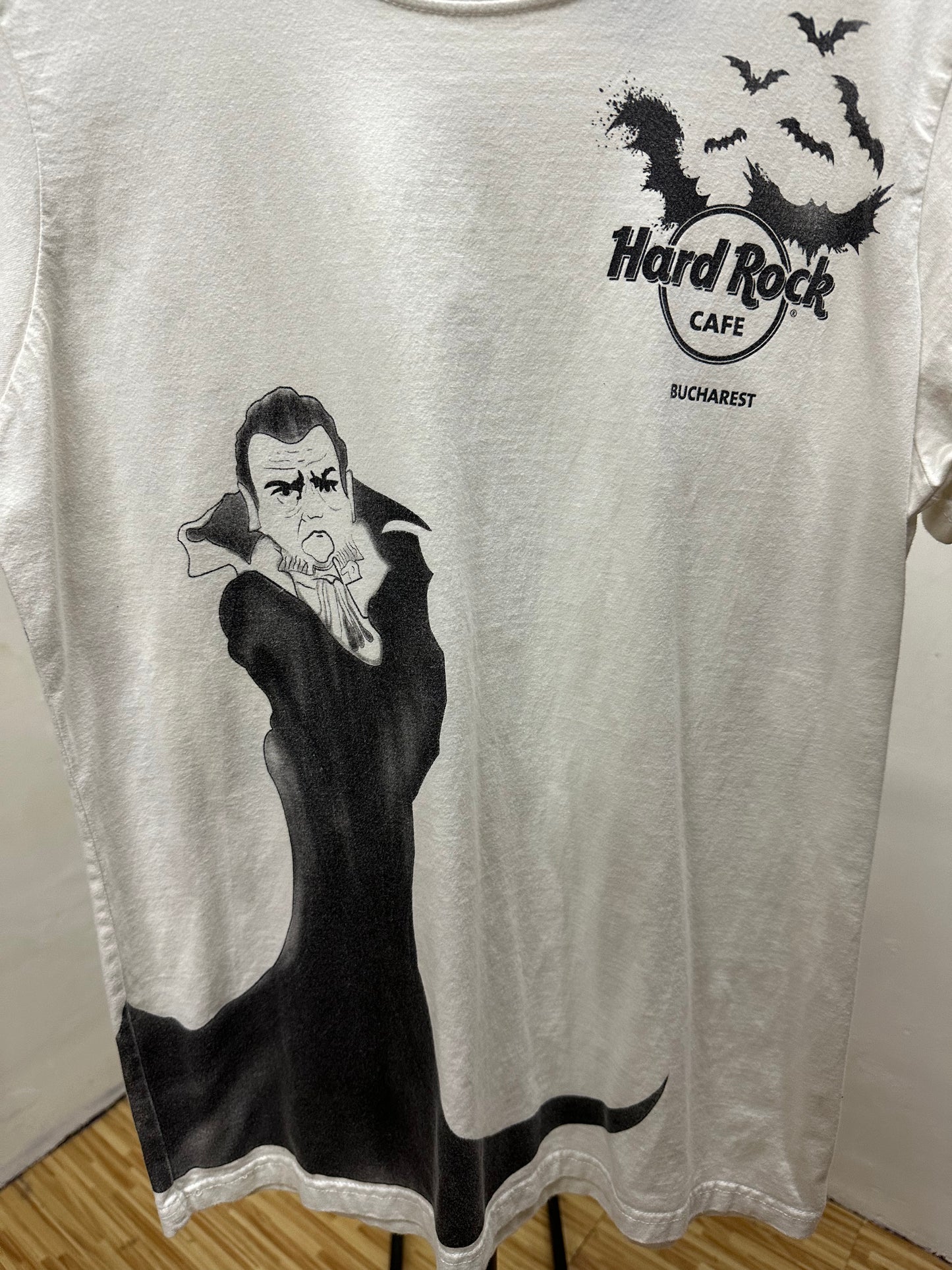 HARD ROCK CAFE BUCHAREST VAMPIRE