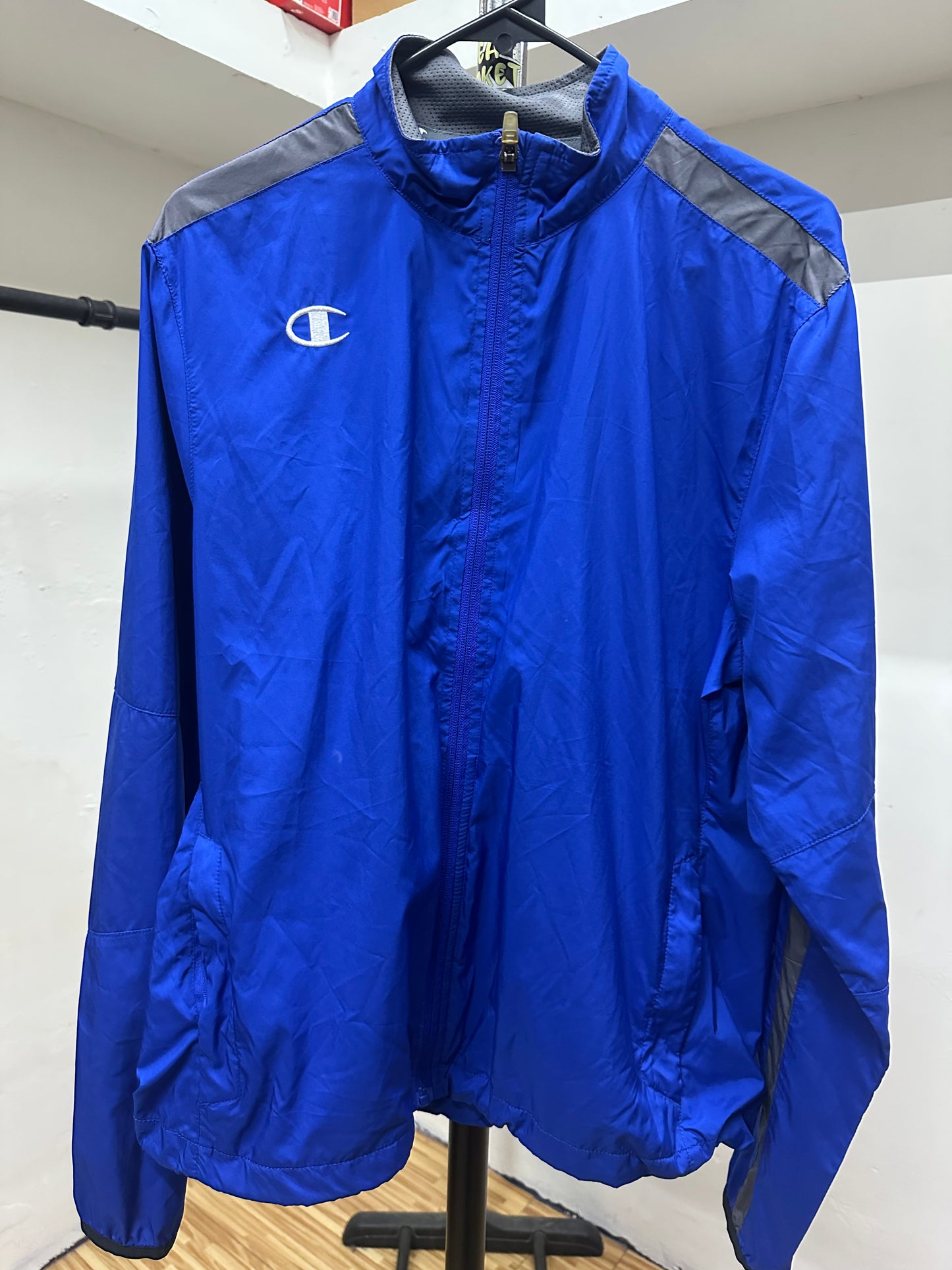 CHAMPION WINDBREAKER BLUE JACKET