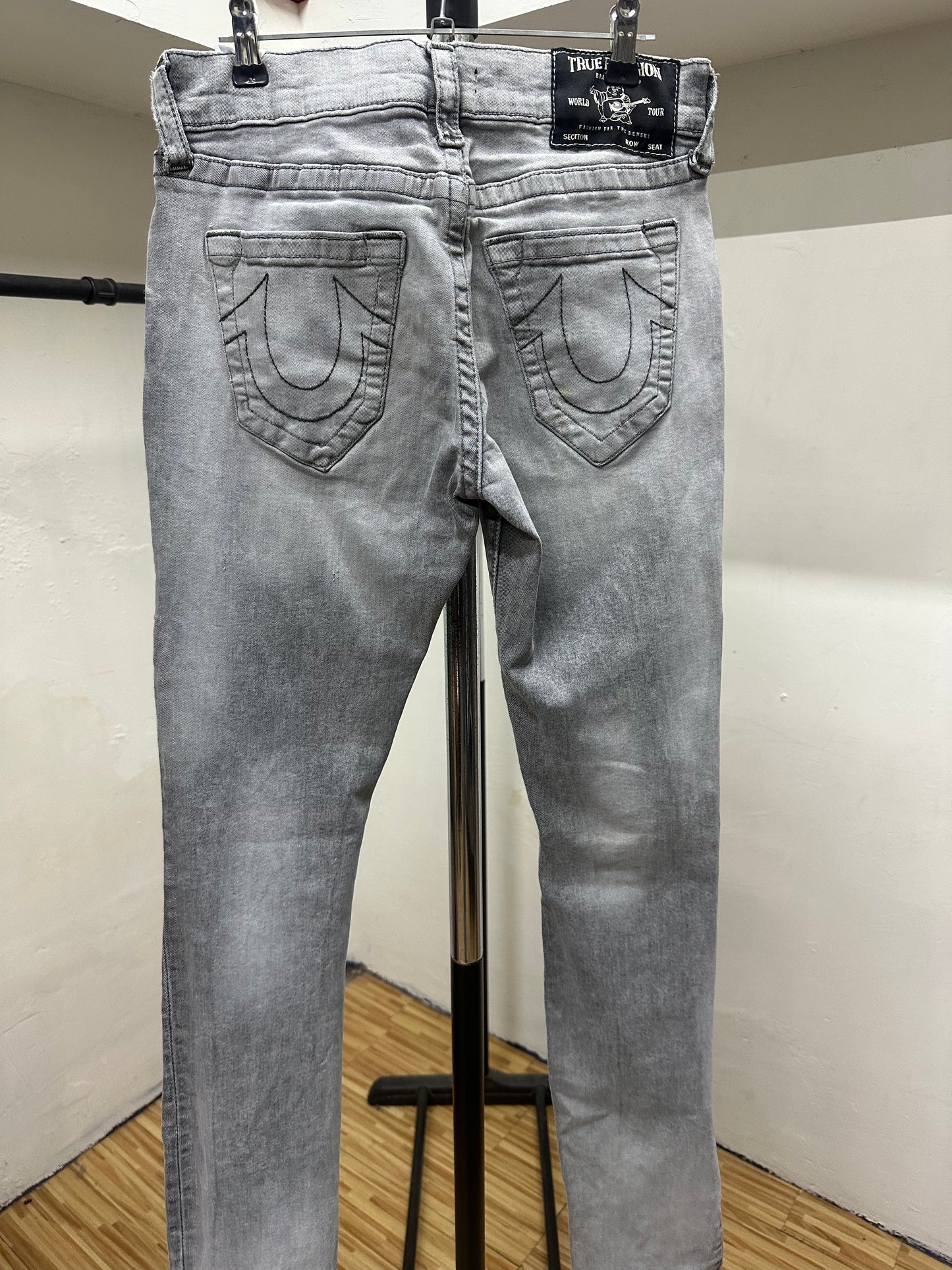 TRUE RELIGION GREY ROCCO RELAXED SKINNY BLACK TAG JEANS