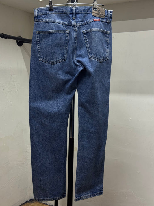 WRANGER STRAIGHT DENIM JEANS