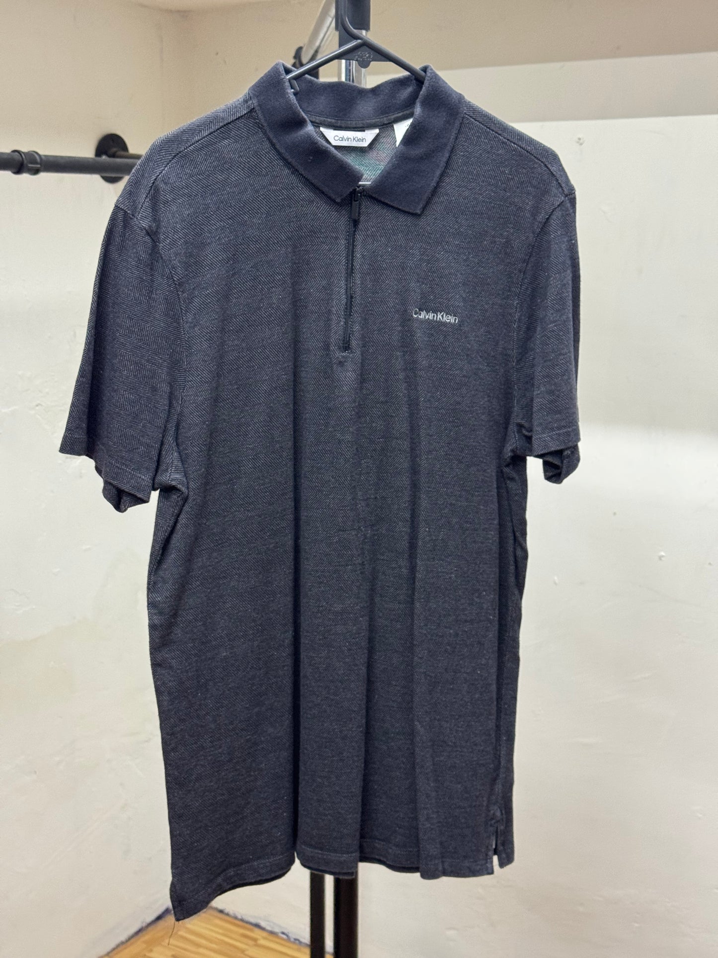 Calvin Klein Sip-up Gray Shirt