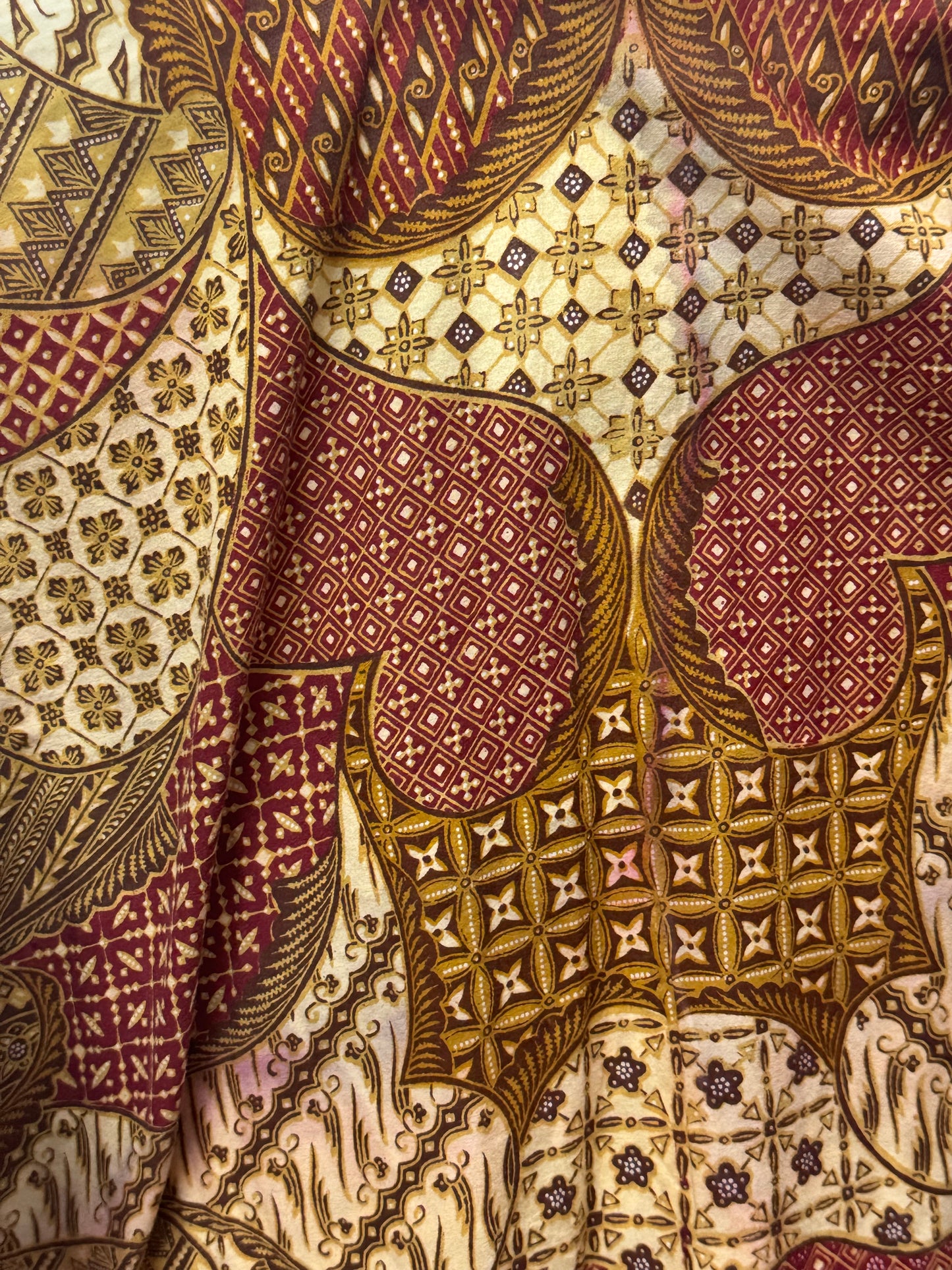 Danar Hadi Yellow Pattern Shirt