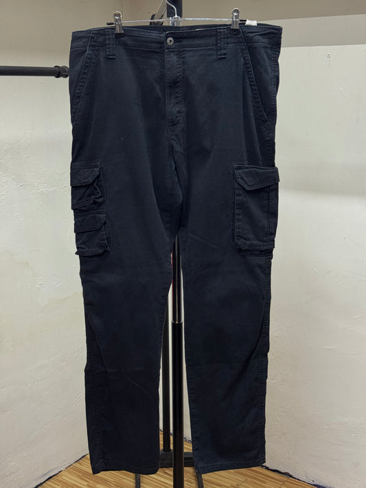 Wrangler Regular Taper Black Cargo
