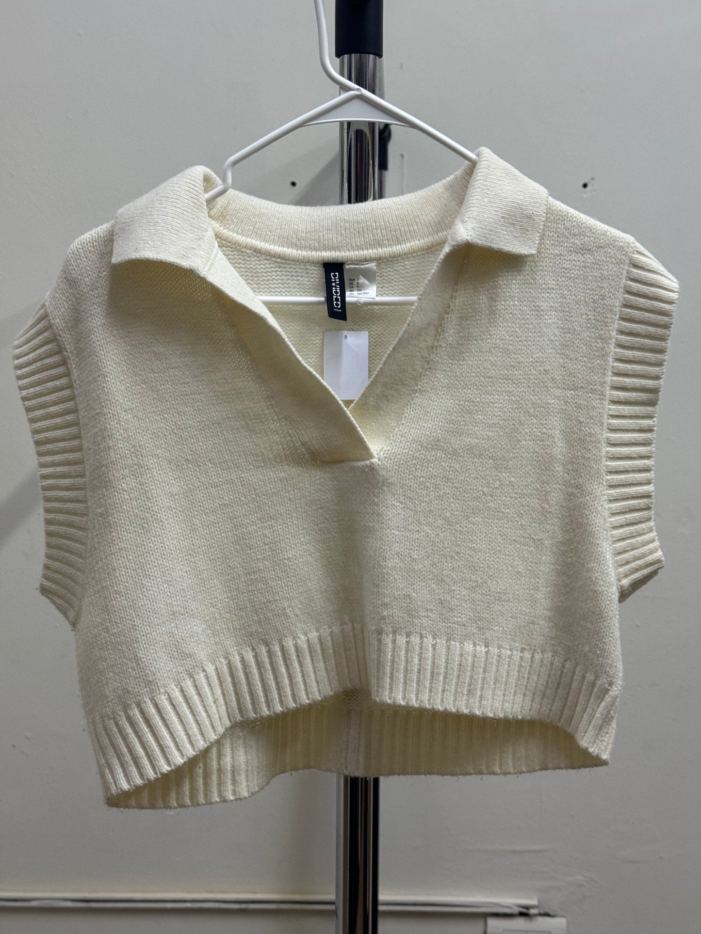 Women's Beige Cropped Top