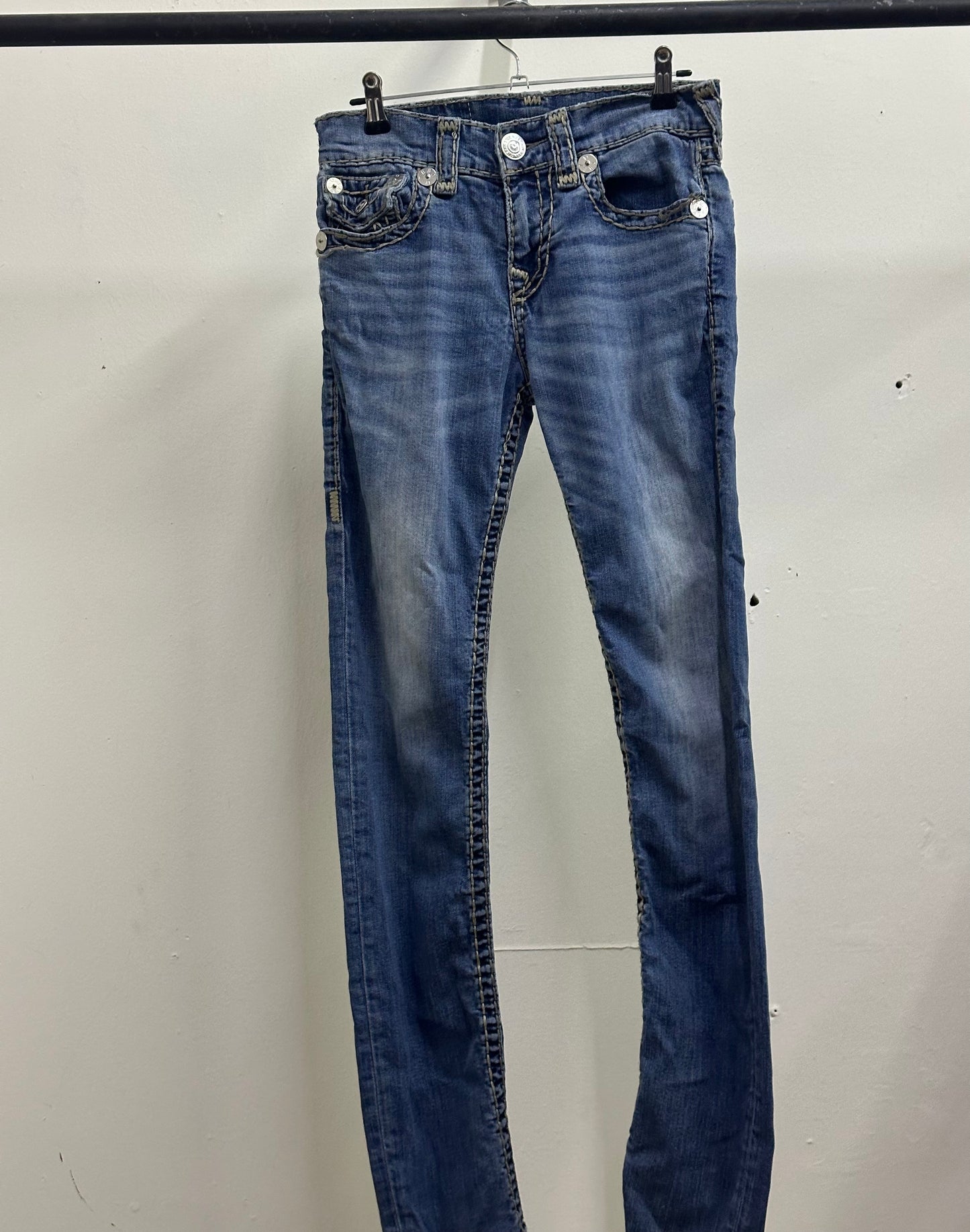 TRUE RELIGION JEANS