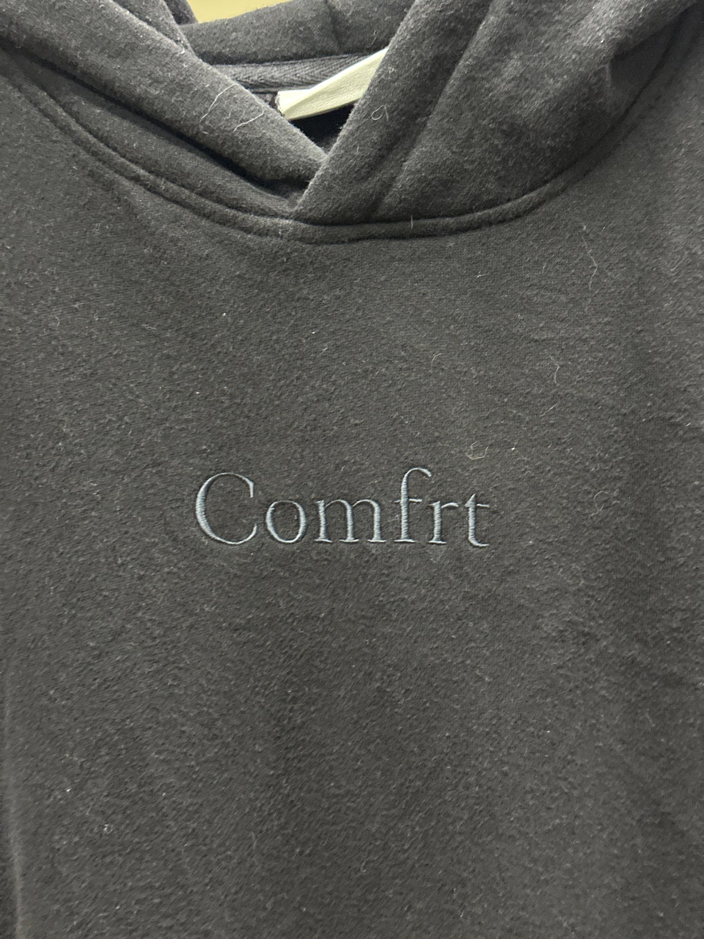 COMFRT HEAVY BLACK HOODIE