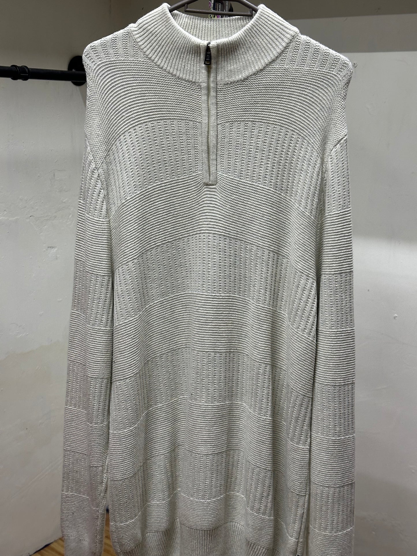 CHAPS BEIGE SWEATER
