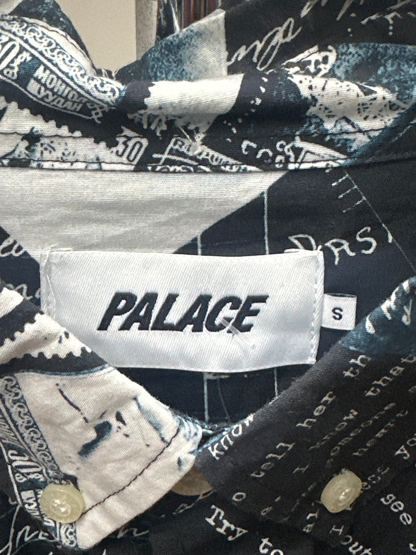 PALACE AOP SHIRT