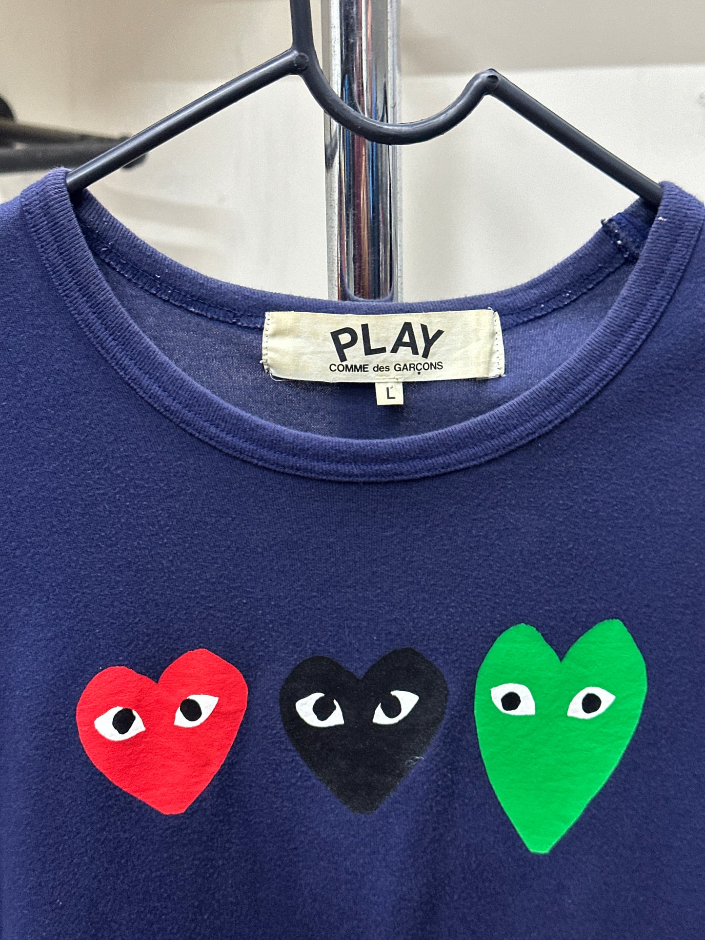COMME DES GARÇONS TRIPLE HEART NAVY TEE