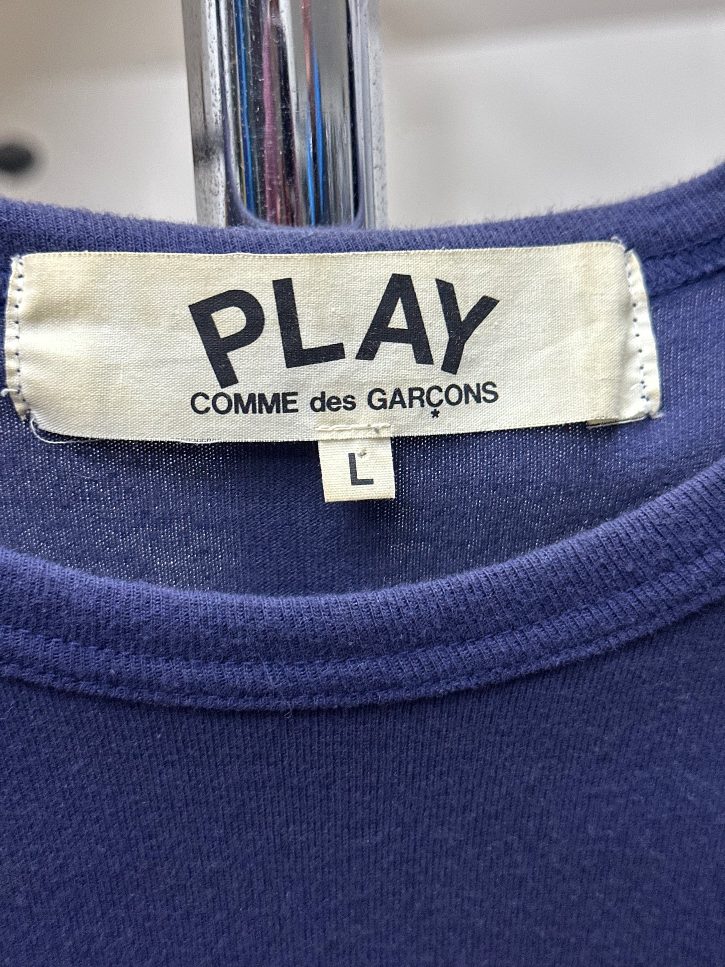 COMME DES GARÇONS TRIPLE HEART NAVY TEE