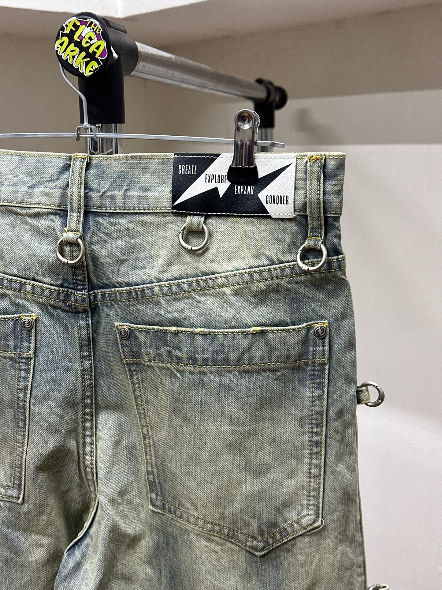 CEECLA LEATHER CAHIN BLECHED JEANS