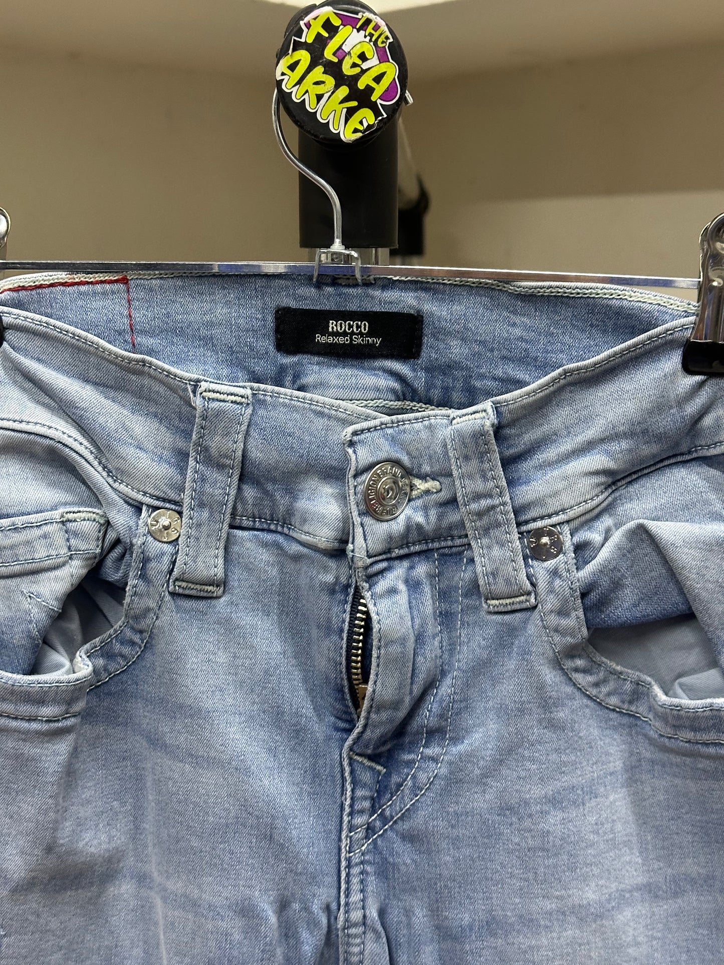 TRUE RELIGION ROCCO RELAXED SKINNY JEANS LIGHT BLUE LINES WHITE TAG
