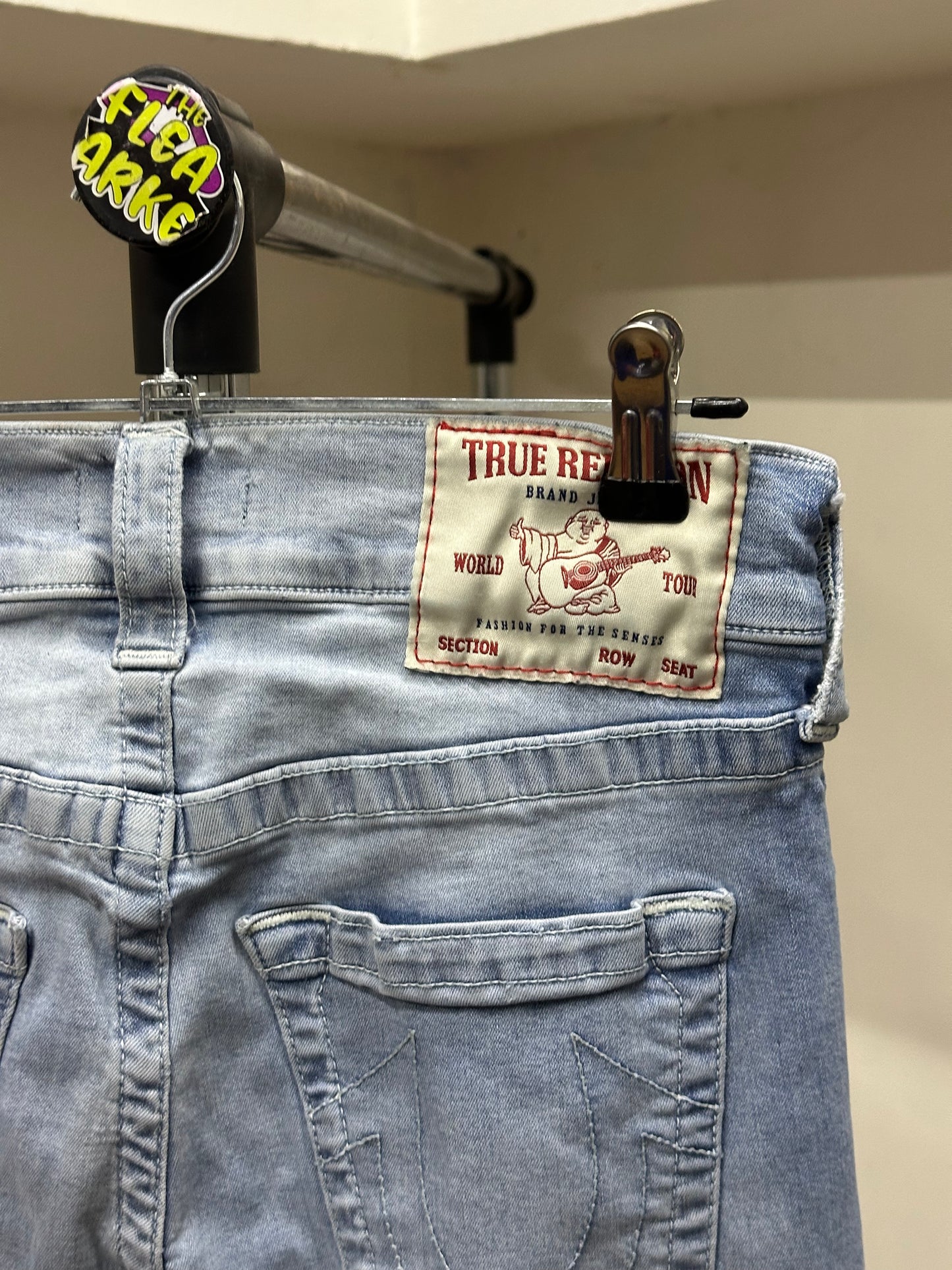 TRUE RELIGION ROCCO RELAXED SKINNY JEANS LIGHT BLUE LINES WHITE TAG