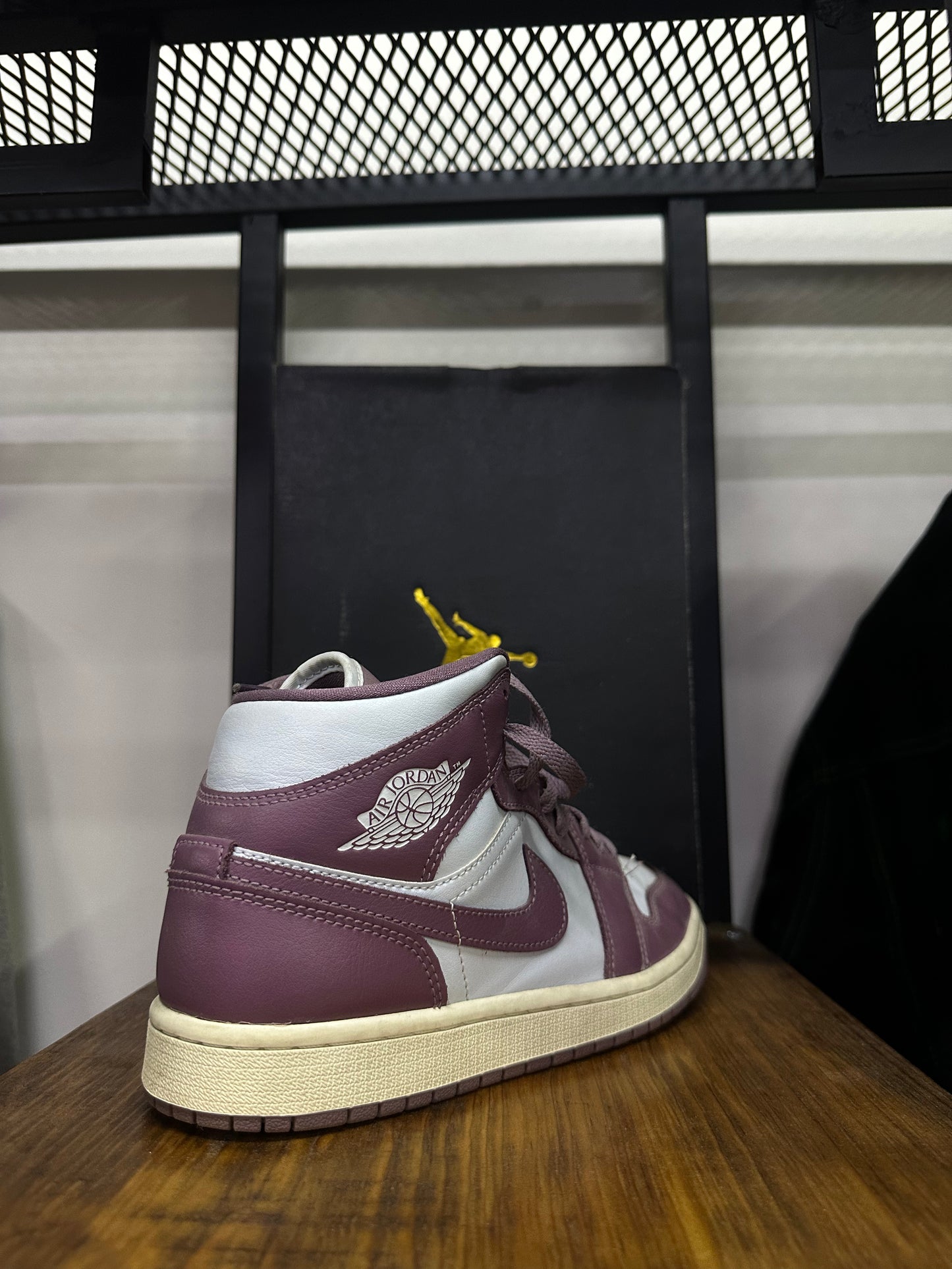 JORDAN 1 MID PURPLE SNEAKERS