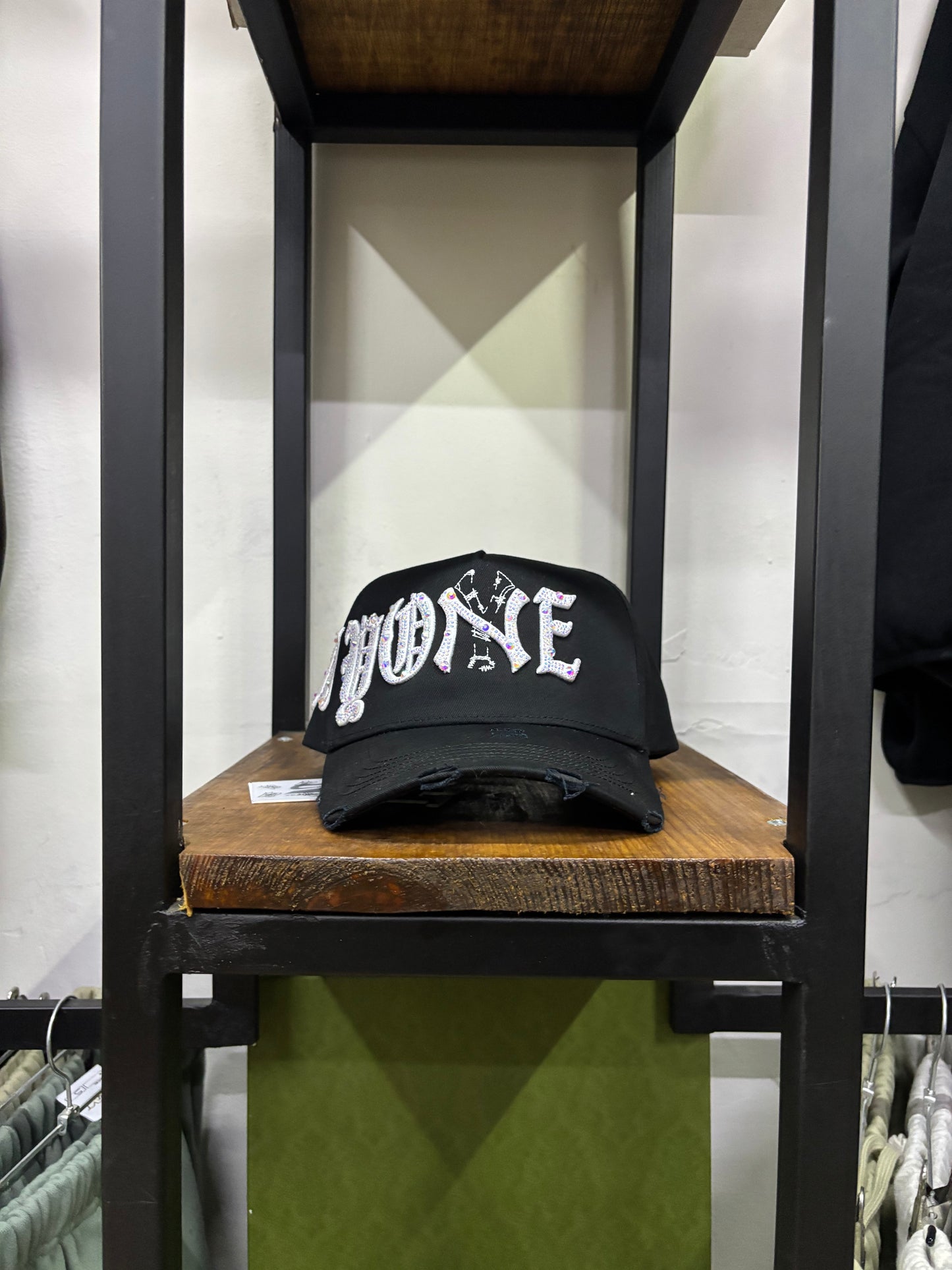 31 HATS CONCRETE JUNGLE 2DO ANIVERSARIO