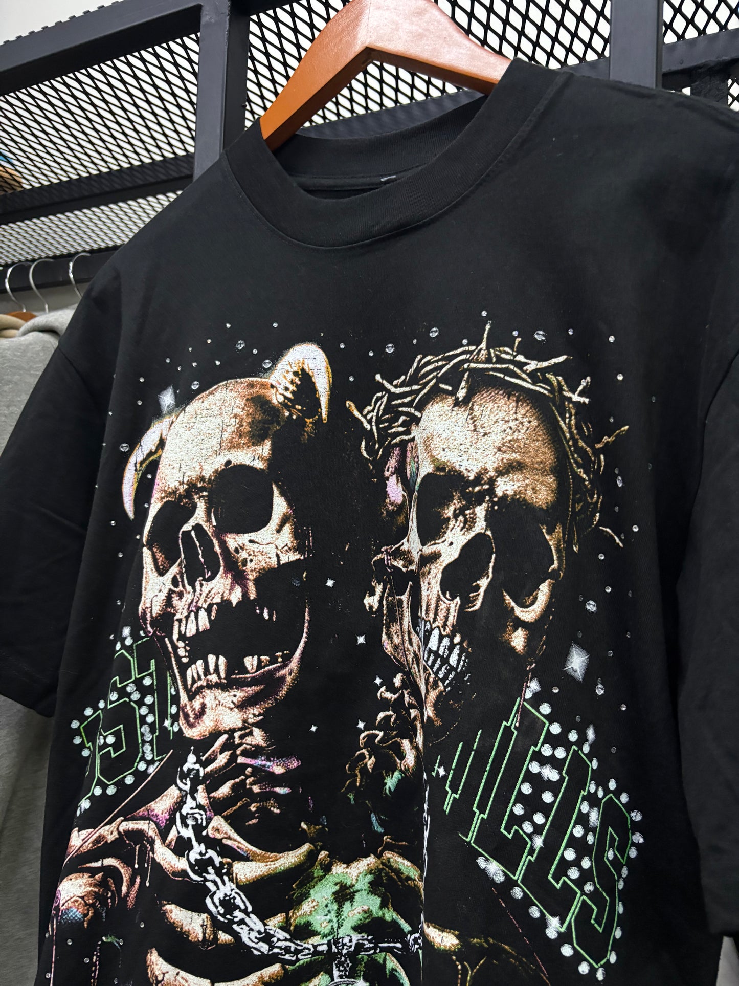 LOST HILLS TEE