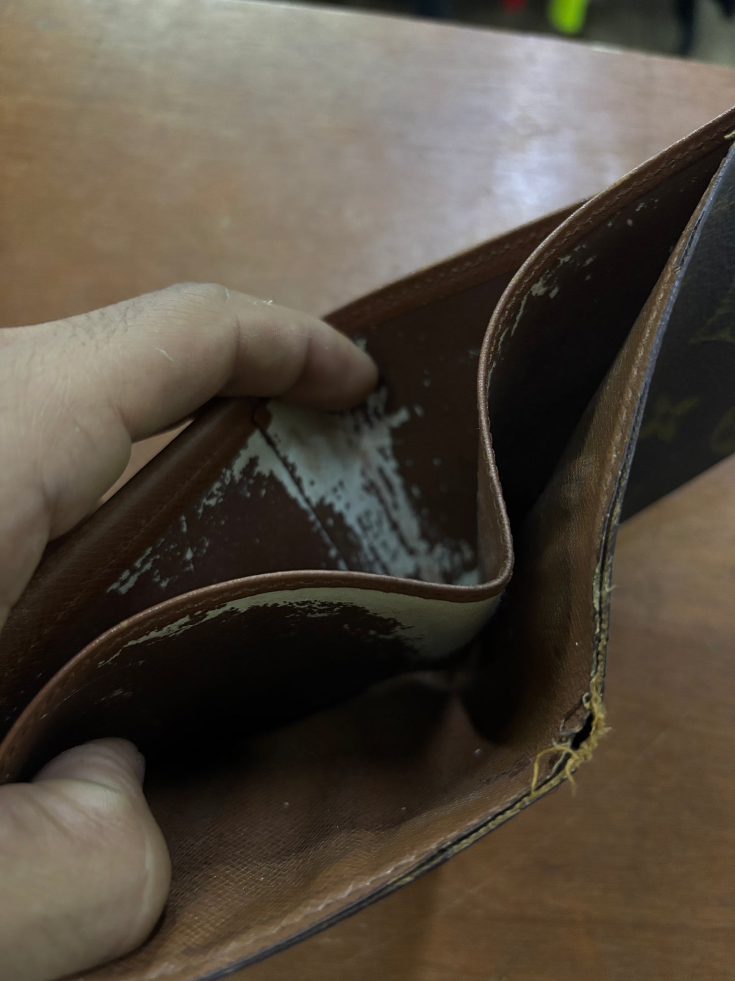 LOUIS VUITTON WALLET