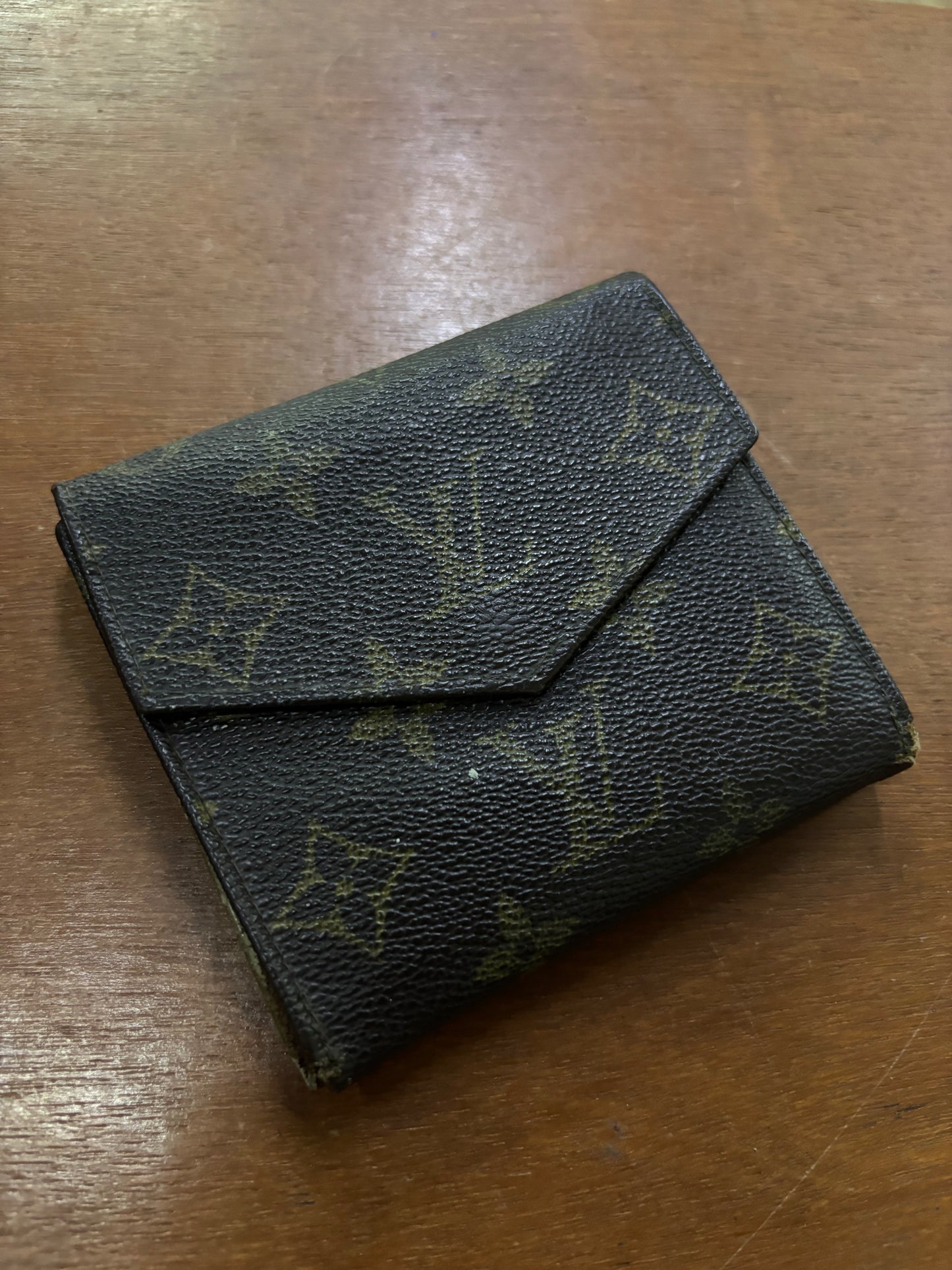 LOUIS VUITTON WALLET