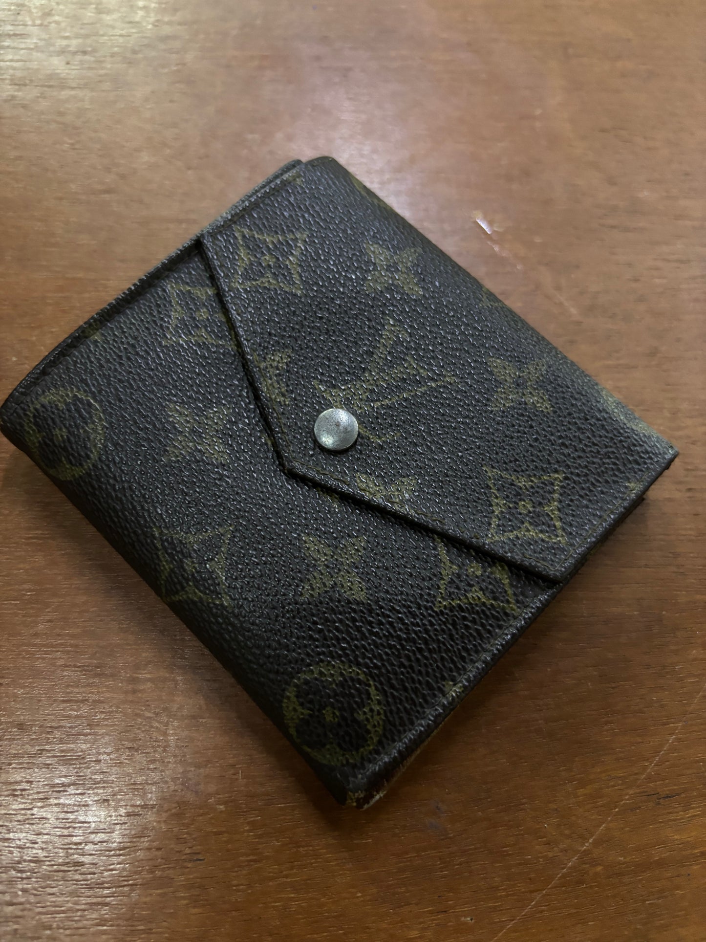 LOUIS VUITTON WALLET
