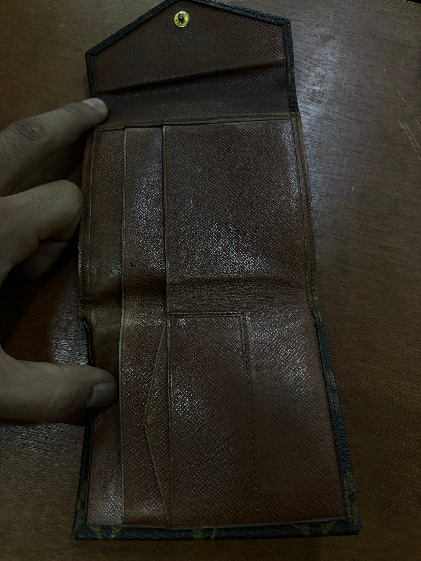 LOUIS VUITTON WALLET