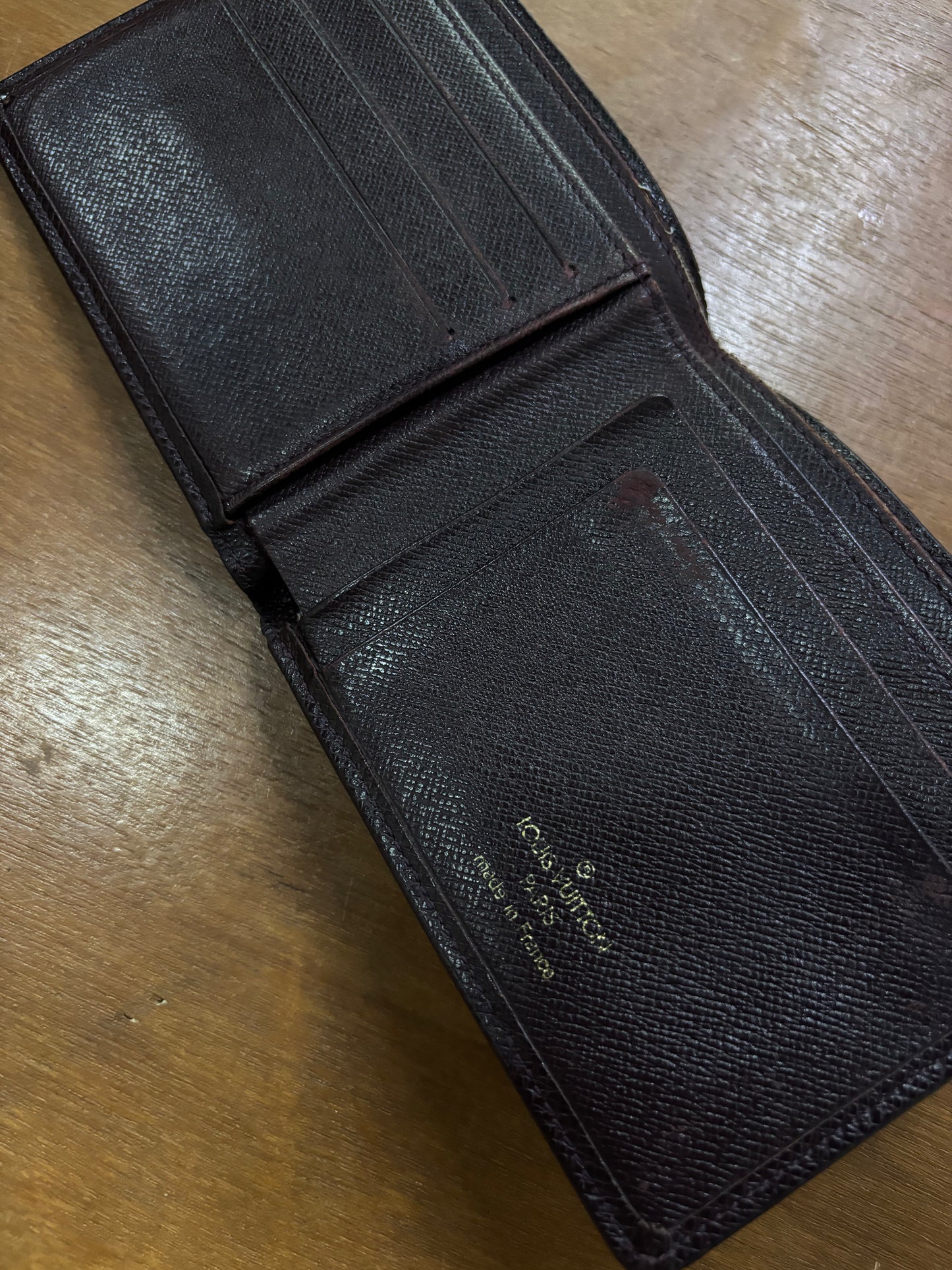 LOUIS VUITTON WALLET