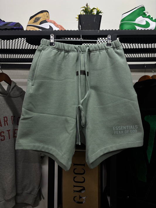 ESSENTIALS FEAR OF GOD SYCAMORE SHORT