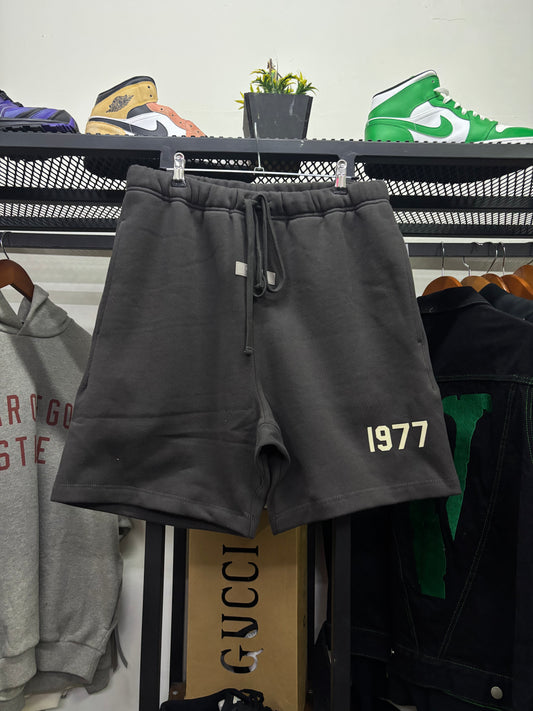 ESSENTIALS FEAR OF GOD IRON 1977 SHORT