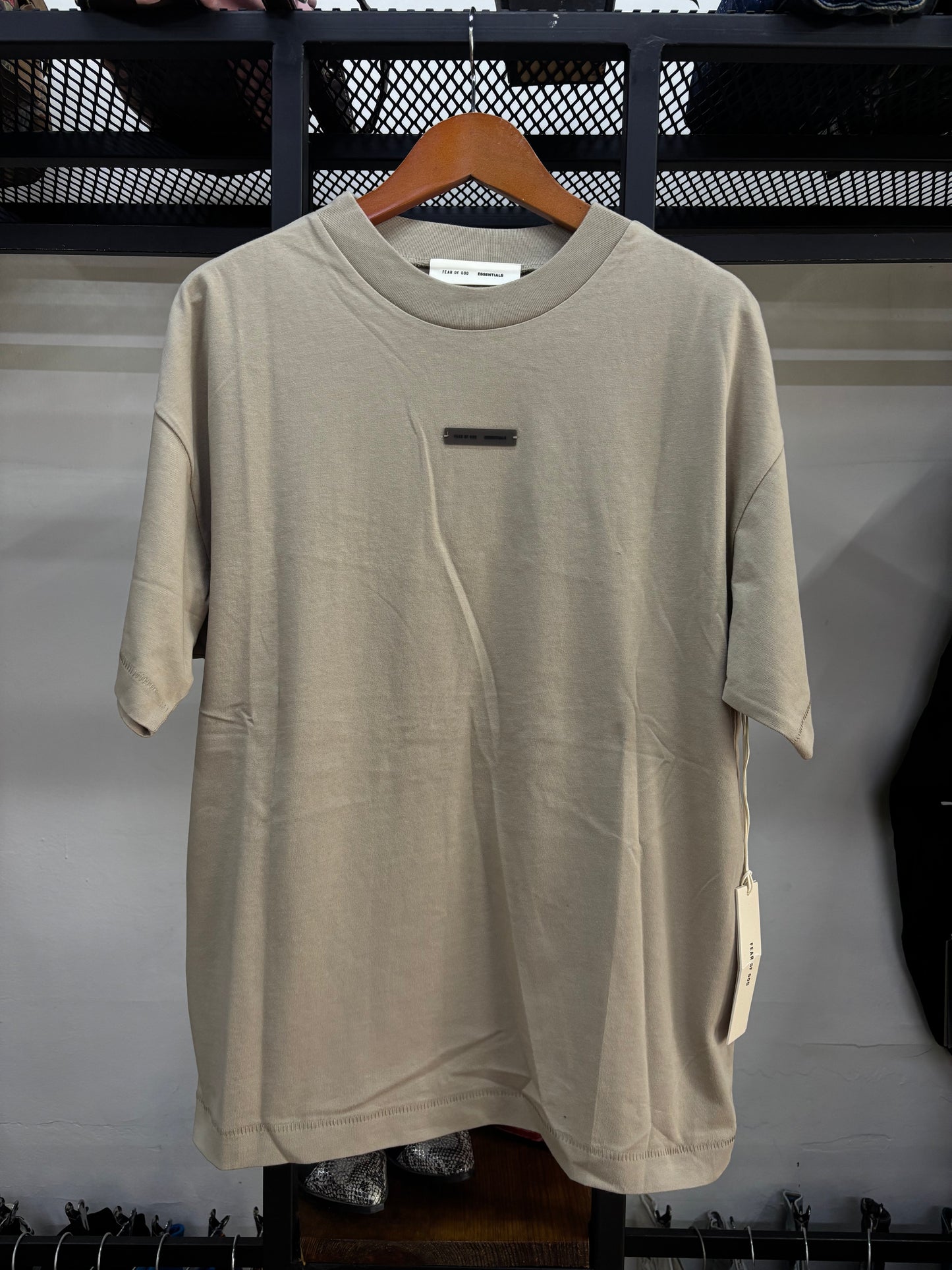 ESSENTIALS FEAR OF GOD TIMBER SS25 TEE